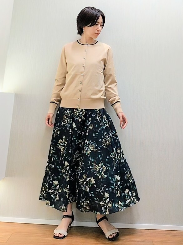 ミズタさんの「UNTITLED｜【アンサンブル可能/秋羽織り】コンパクトニットカーディガン」を使ったコーディネート