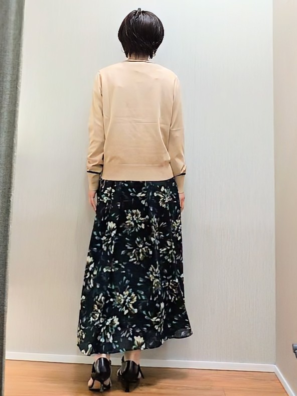 ミズタさんの「UNTITLED｜【アンサンブル可能/秋羽織り】コンパクトニットカーディガン」を使ったコーディネート