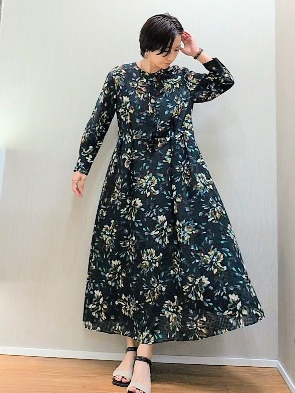 ミズタさんの「UNTITLED｜【アンサンブル可能/秋羽織り】コンパクトニットカーディガン」を使ったコーディネート