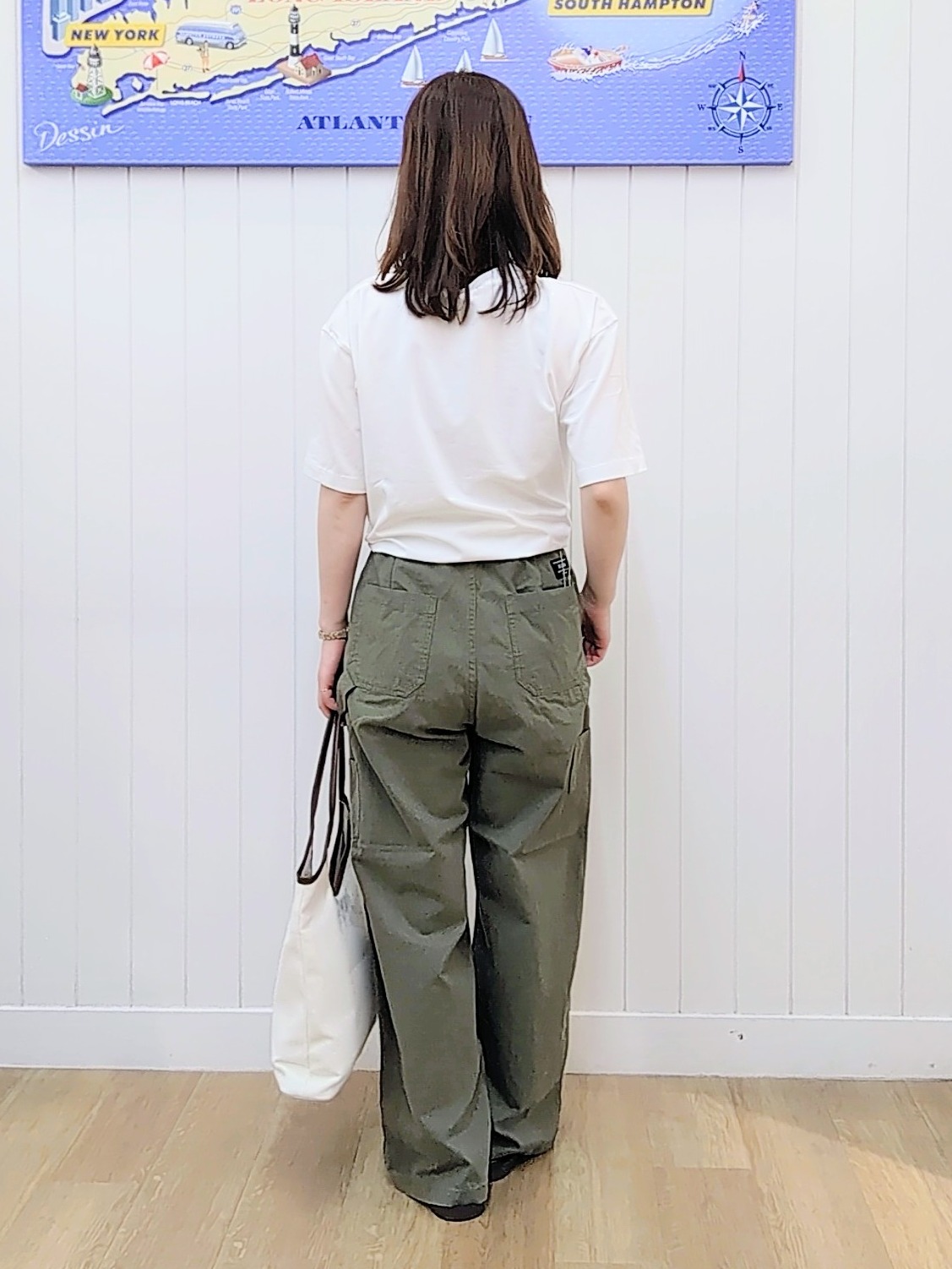 itoさんの「Dessin｜グラフィックデザイン Tシャツ」を使ったコーディネート