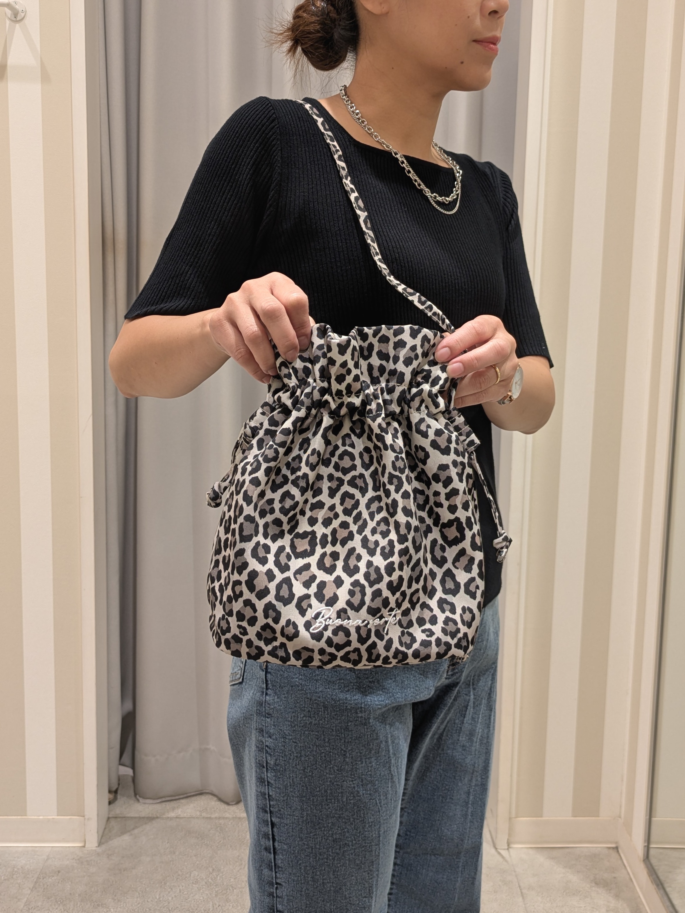 𝐂𝐡𝐢𝐢 &hearts;(ちー)さんの「SHOO･LA･RUE｜【毛玉になりにくい/洗濯機可/S-LL】大人上品な 5分袖スクエアトップス」を使ったコーディネート