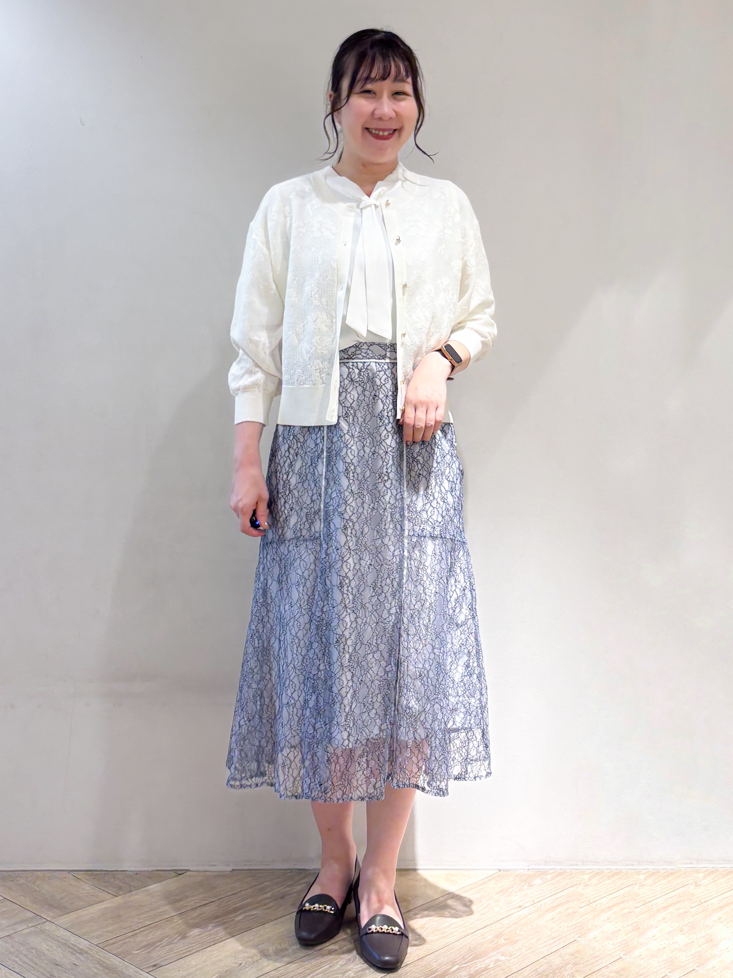 sayaさんの「index｜【８色展開】柄アソートシアーカーディガン《洗濯機OK》」を使ったコーディネート