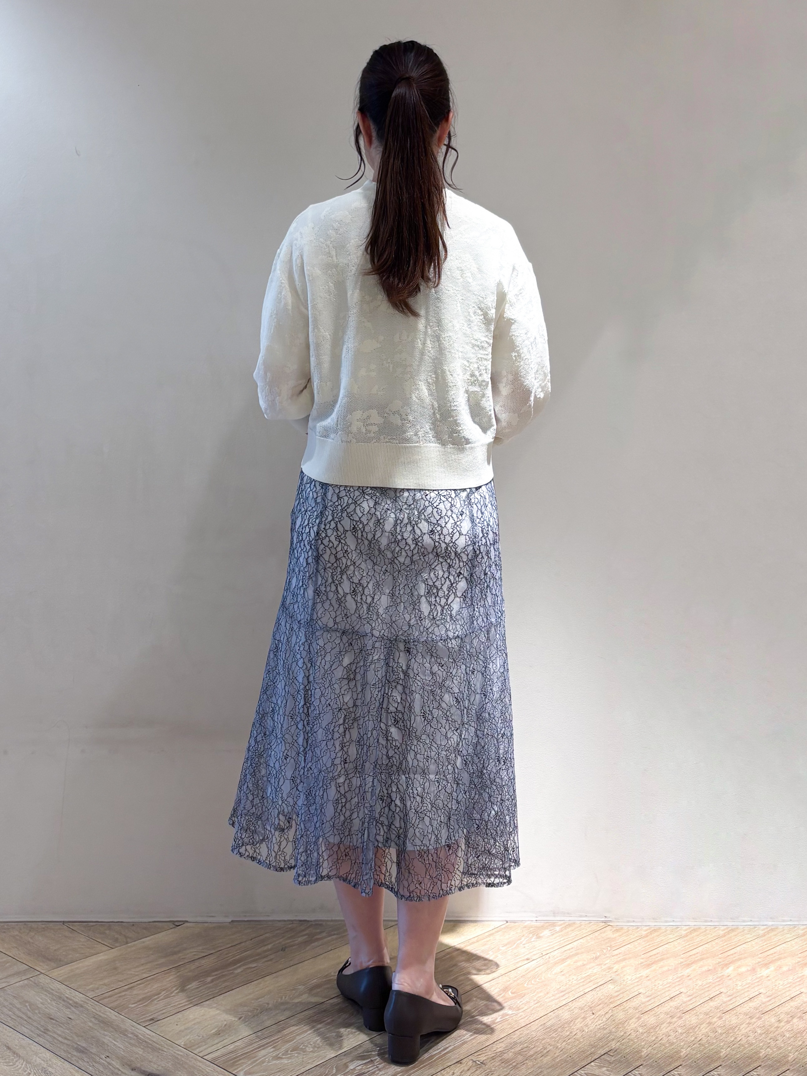 sayaさんの「index｜【８色展開】柄アソートシアーカーディガン《洗濯機OK》」を使ったコーディネート