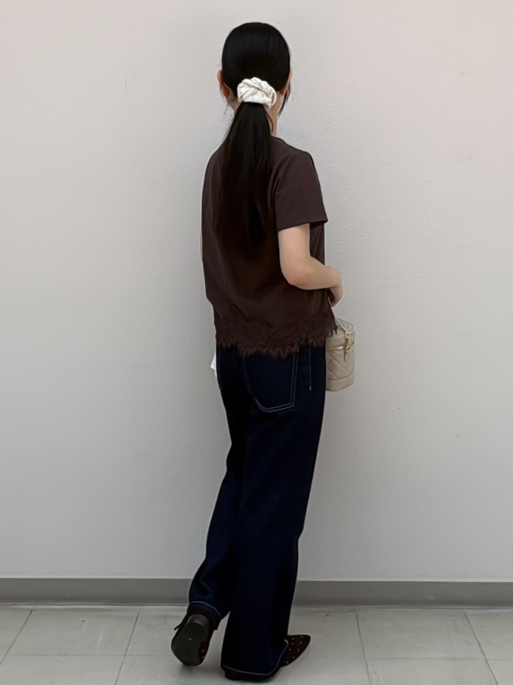 Izuさんの「index｜【接触冷感／UVケア】裾レースロゴTシャツ《洗濯機OK／S-3L》」を使ったコーディネート