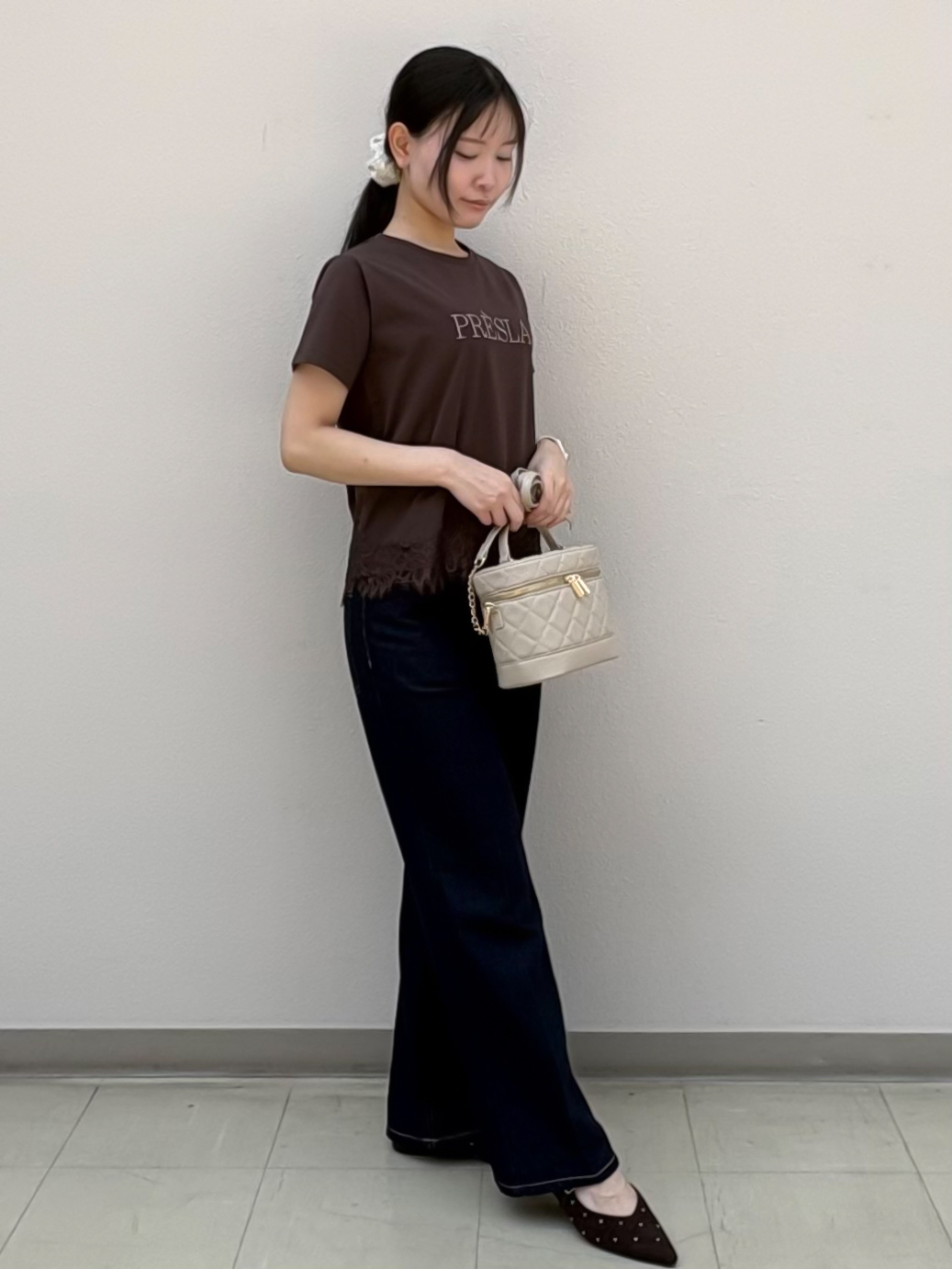 Izuさんの「index｜【接触冷感／UVケア】裾レースロゴTシャツ《洗濯機OK／S-3L》」を使ったコーディネート