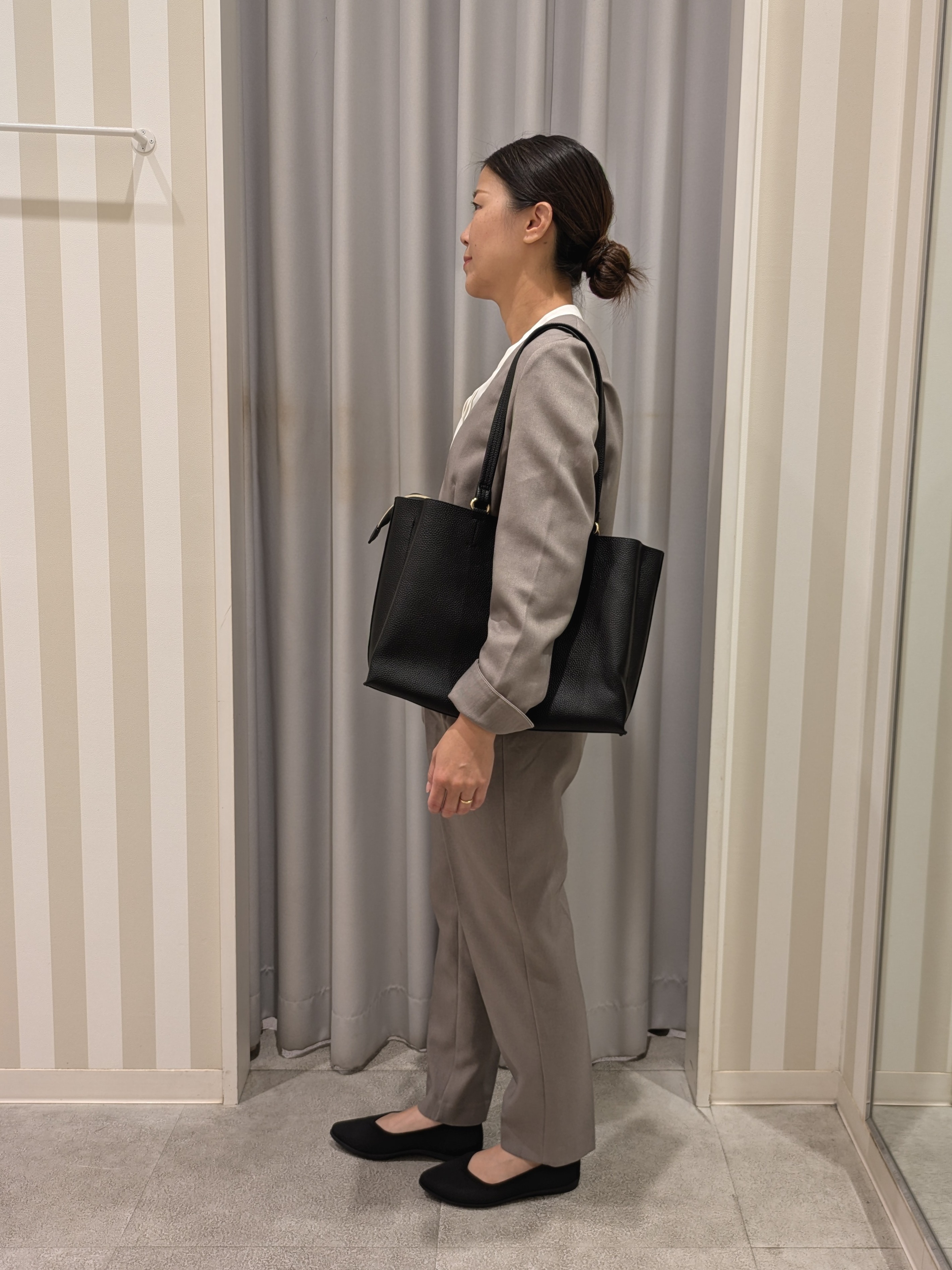 𝐂𝐡𝐢𝐢 &hearts;(ちー)さんの「SHOO･LA･RUE｜【セットアップ可/通勤/洗濯機可/SS-LL】女性らしく決まる カラーレスジャケット」を使ったコーディネート