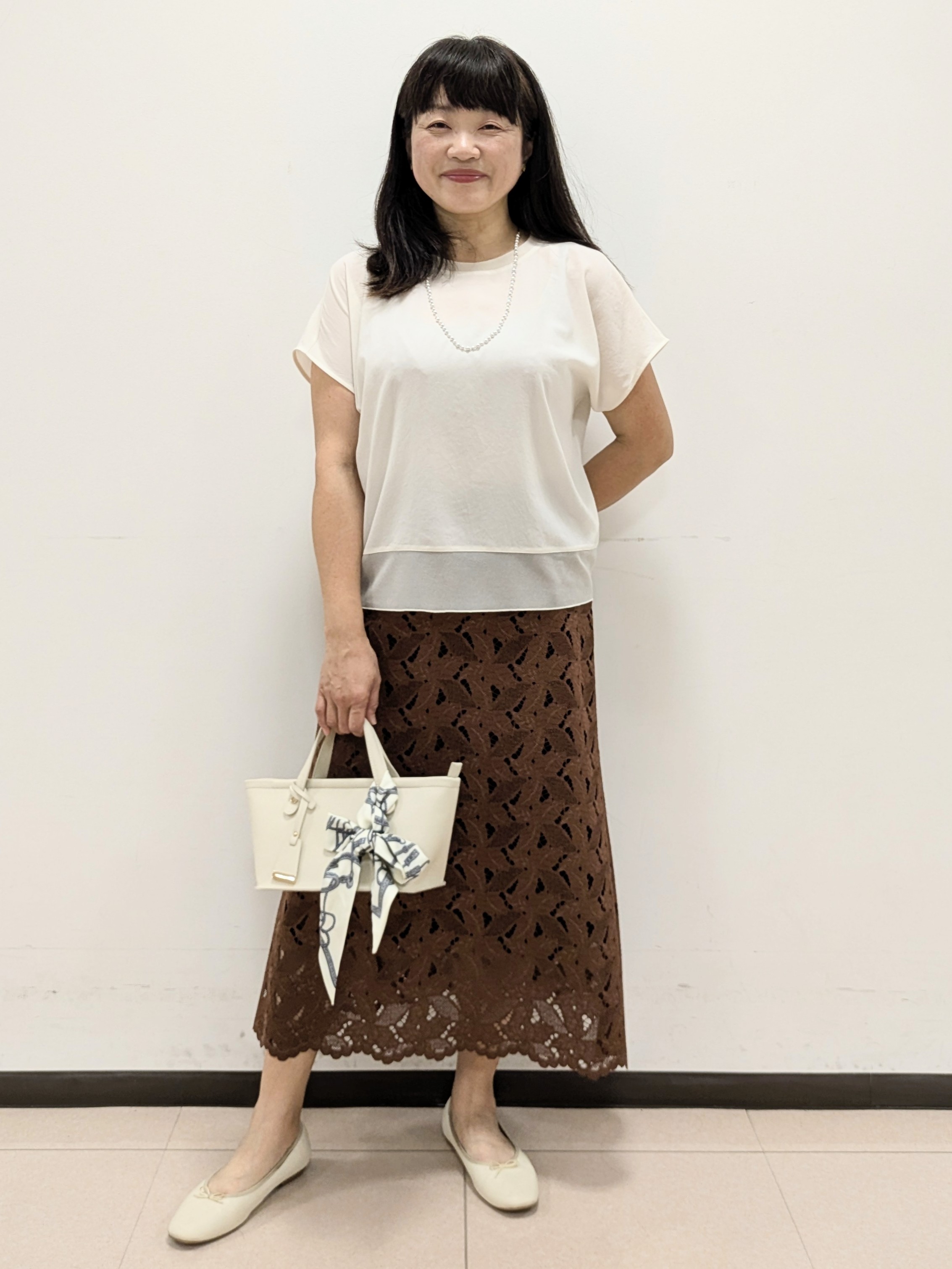 ともさんの「UNTITLED｜【重ね着でおしゃれ見え】裾シアードッキングプルオーバー」を使ったコーディネート