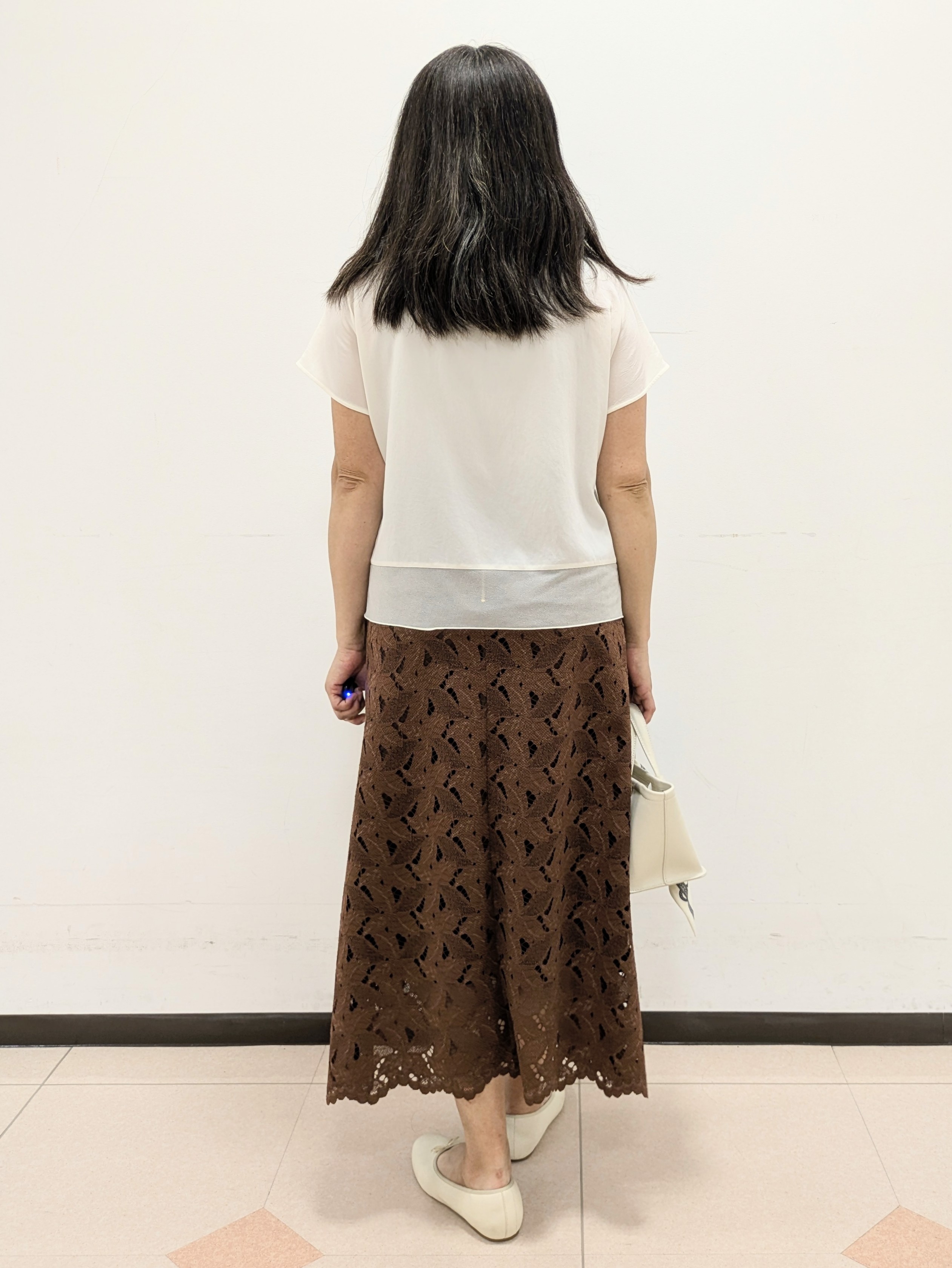 ともさんの「UNTITLED｜【重ね着でおしゃれ見え】裾シアードッキングプルオーバー」を使ったコーディネート