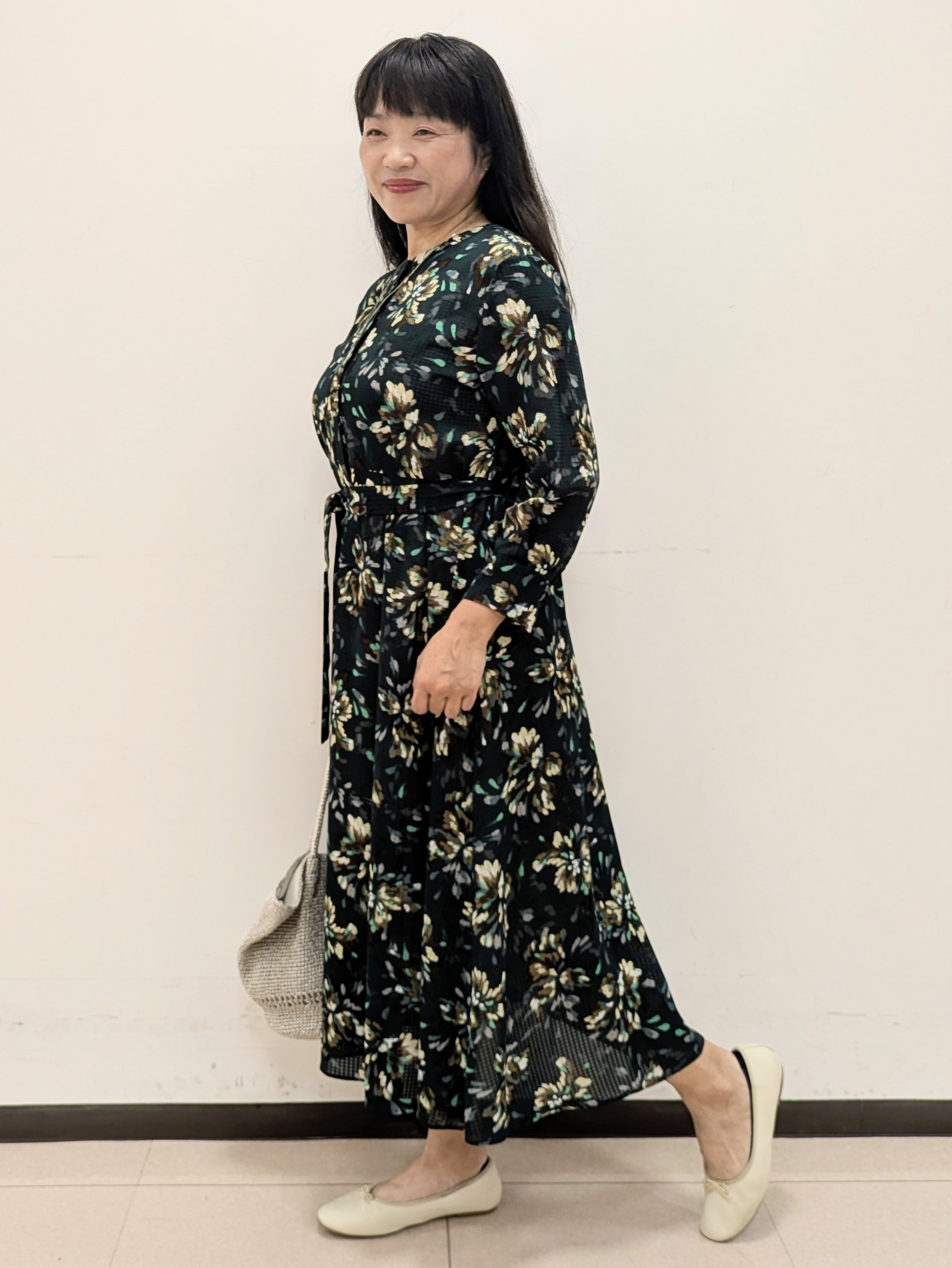 ともさんの「UNTITLED｜フラワープリントワンピース」を使ったコーディネート