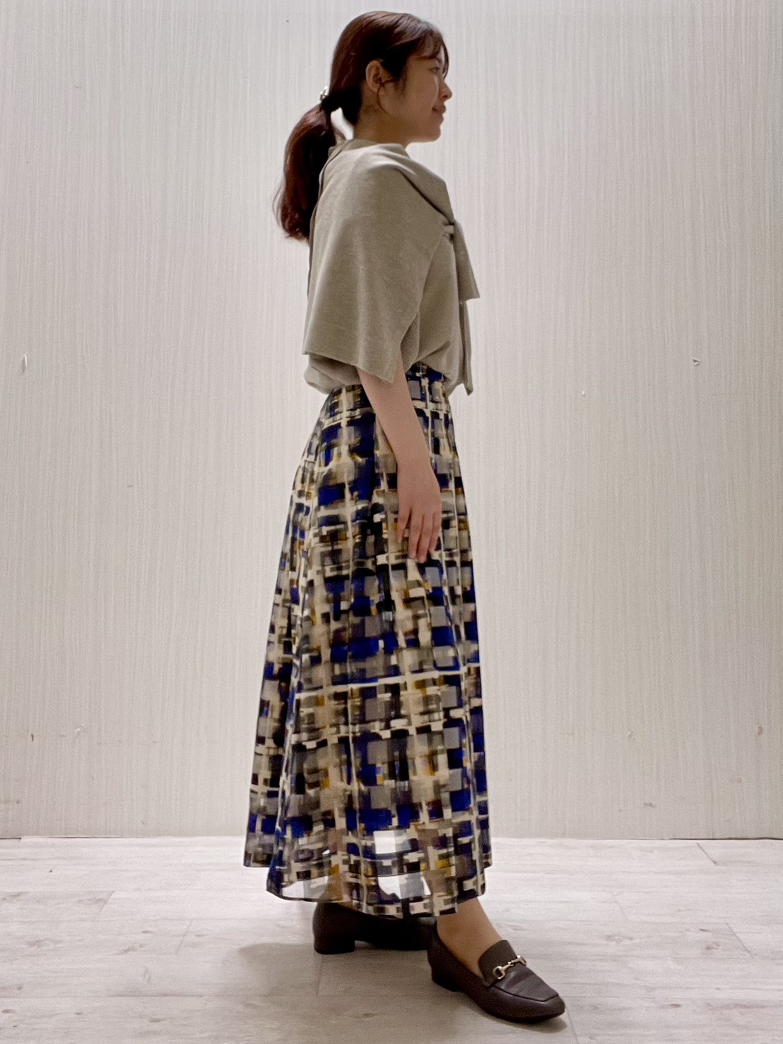Mさんの「UNTITLED｜【アンサンブル可/品のある透け感】Tシャツ風ニットトップス」を使ったコーディネート