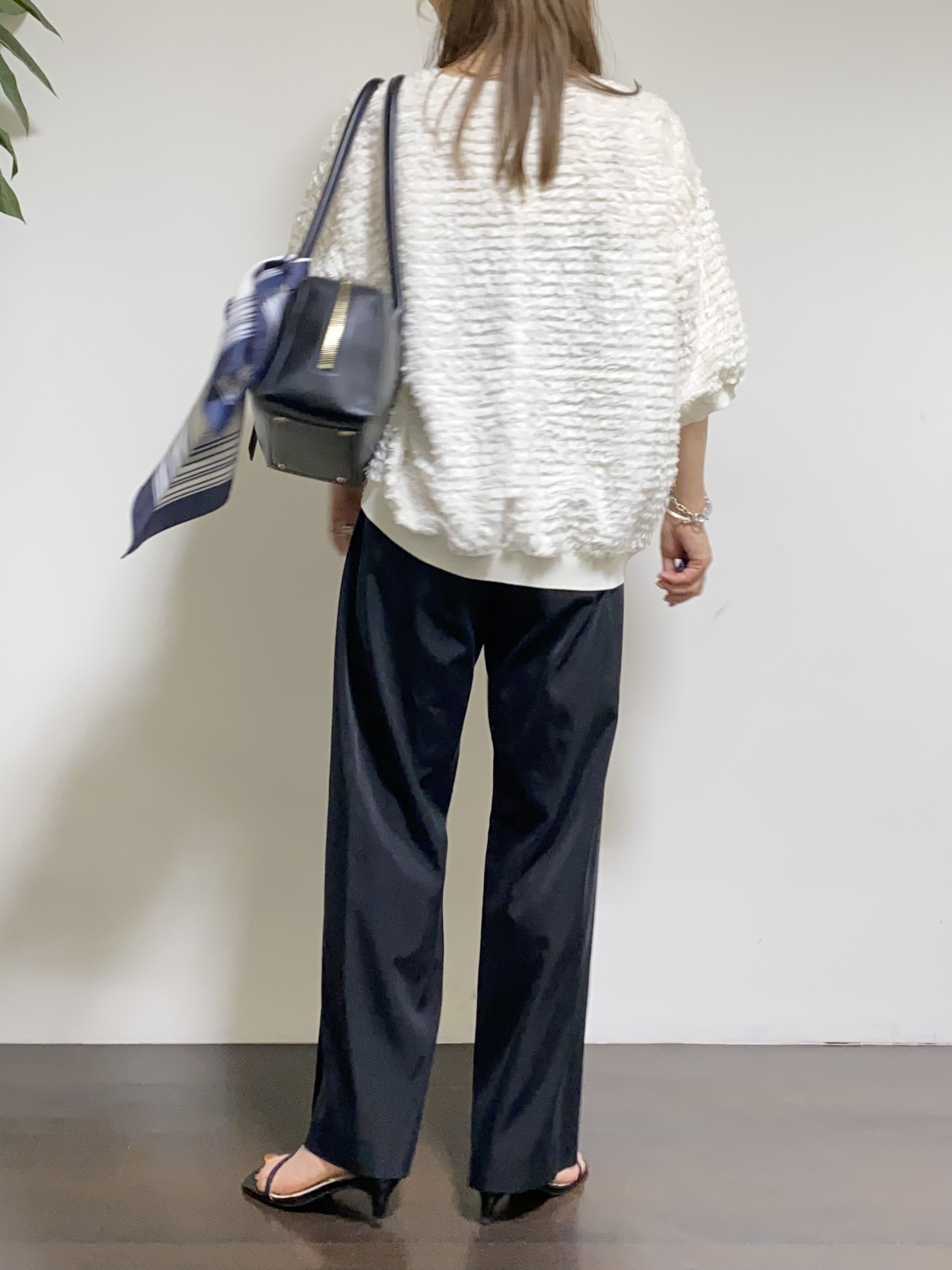 tomoさんの「UNTITLED｜【秋映え/体型カバー】フェザージャガードプルオーバー」を使ったコーディネート
