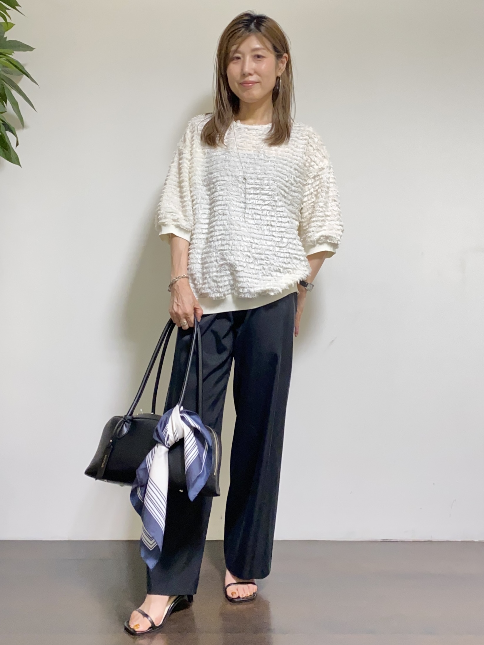 tomoさんの「UNTITLED｜【秋映え/体型カバー】フェザージャガードプルオーバー」を使ったコーディネート