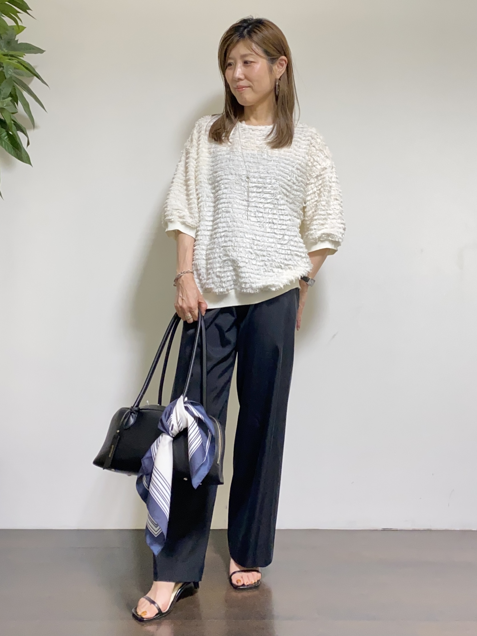 tomoさんの「UNTITLED｜【秋映え/体型カバー】フェザージャガードプルオーバー」を使ったコーディネート