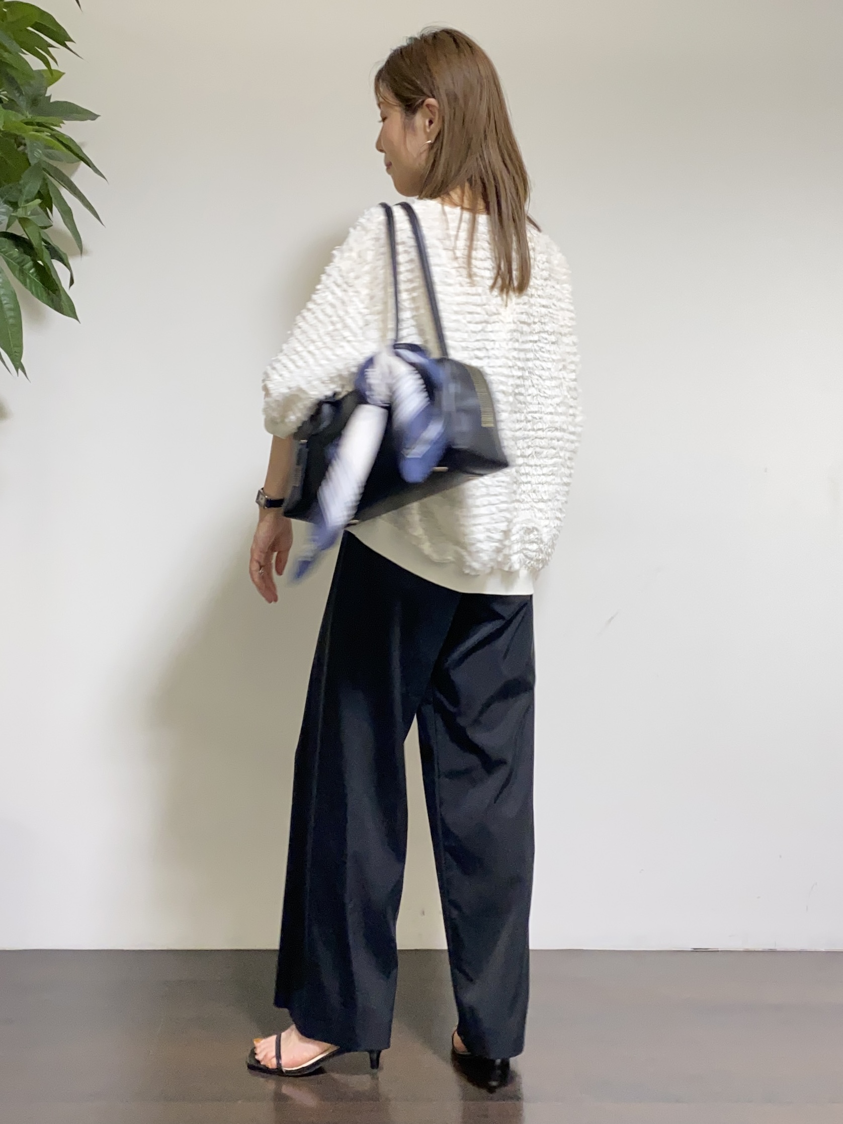 tomoさんの「UNTITLED｜【秋映え/体型カバー】フェザージャガードプルオーバー」を使ったコーディネート