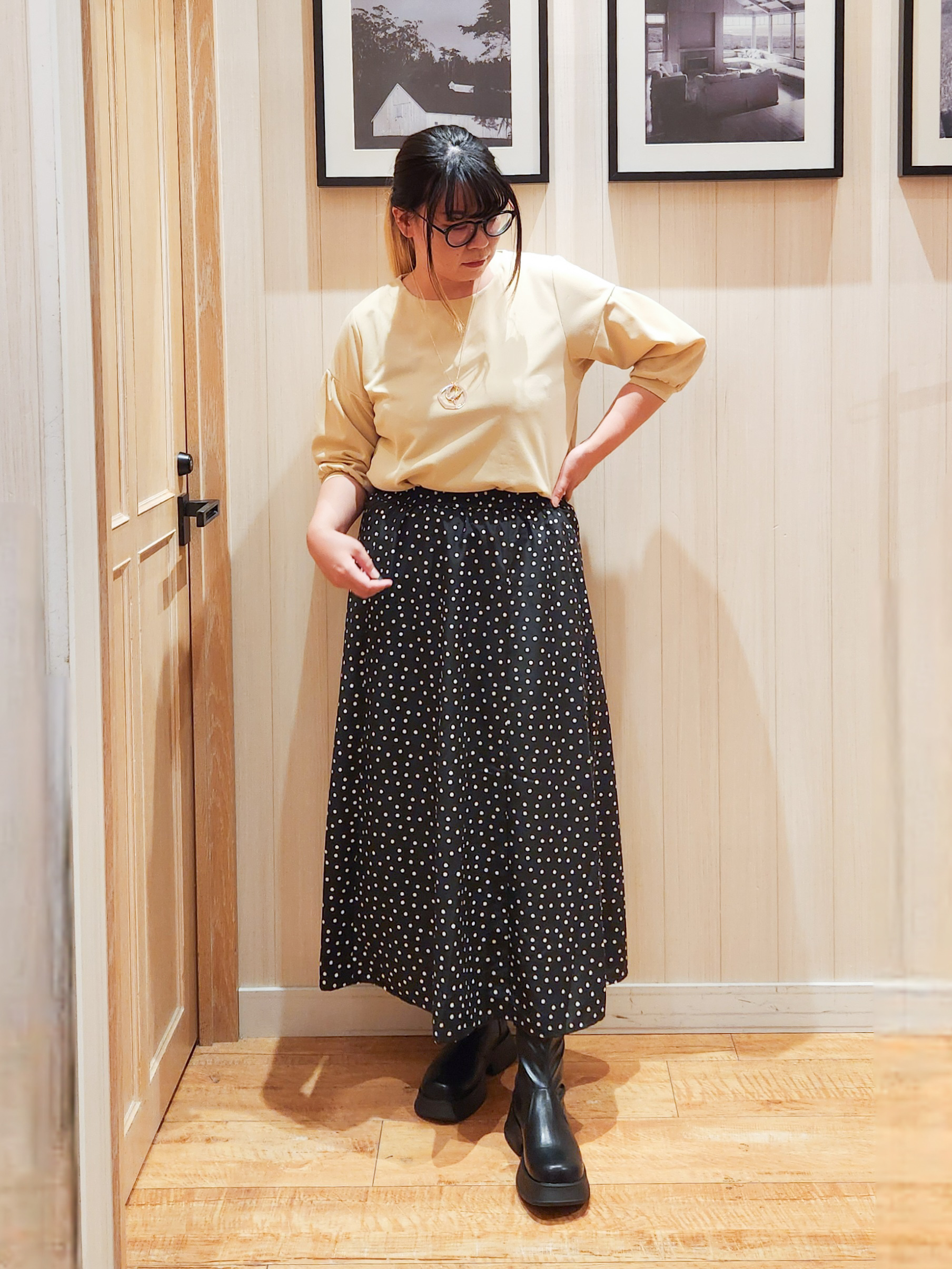 れーやんさんの「SHOO･LA･RUE｜【洗濯後しわになりにくい/S-LL】裾ドロストフリルブルゾン」を使ったコーディネート