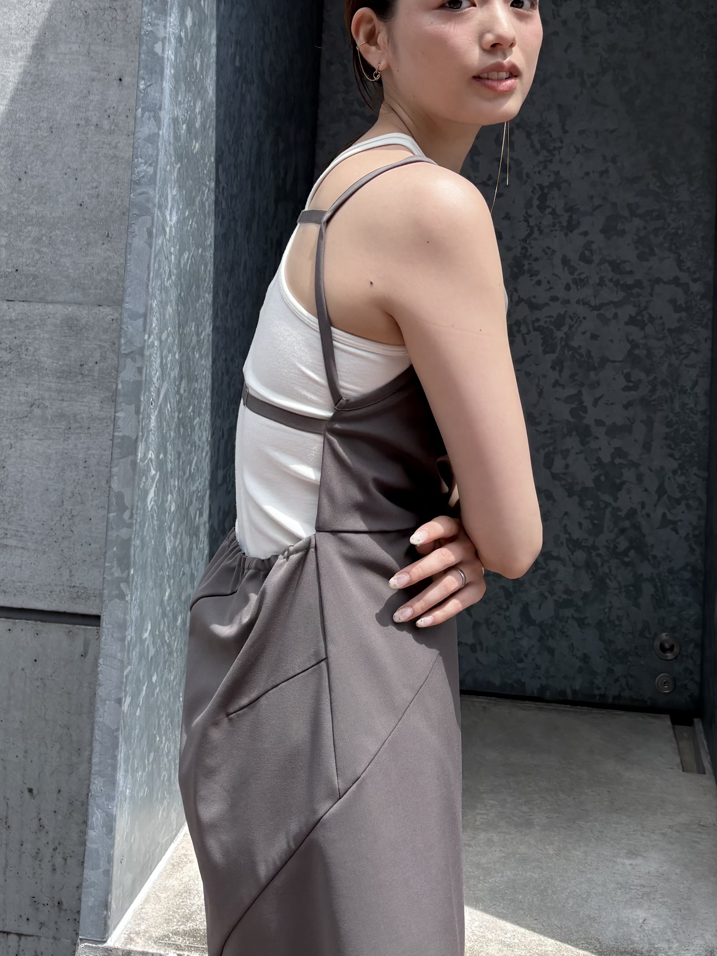 岡部　桃かさんの「CODE A｜【Re】【Cup-in】design cut tank」を使ったコーディネート