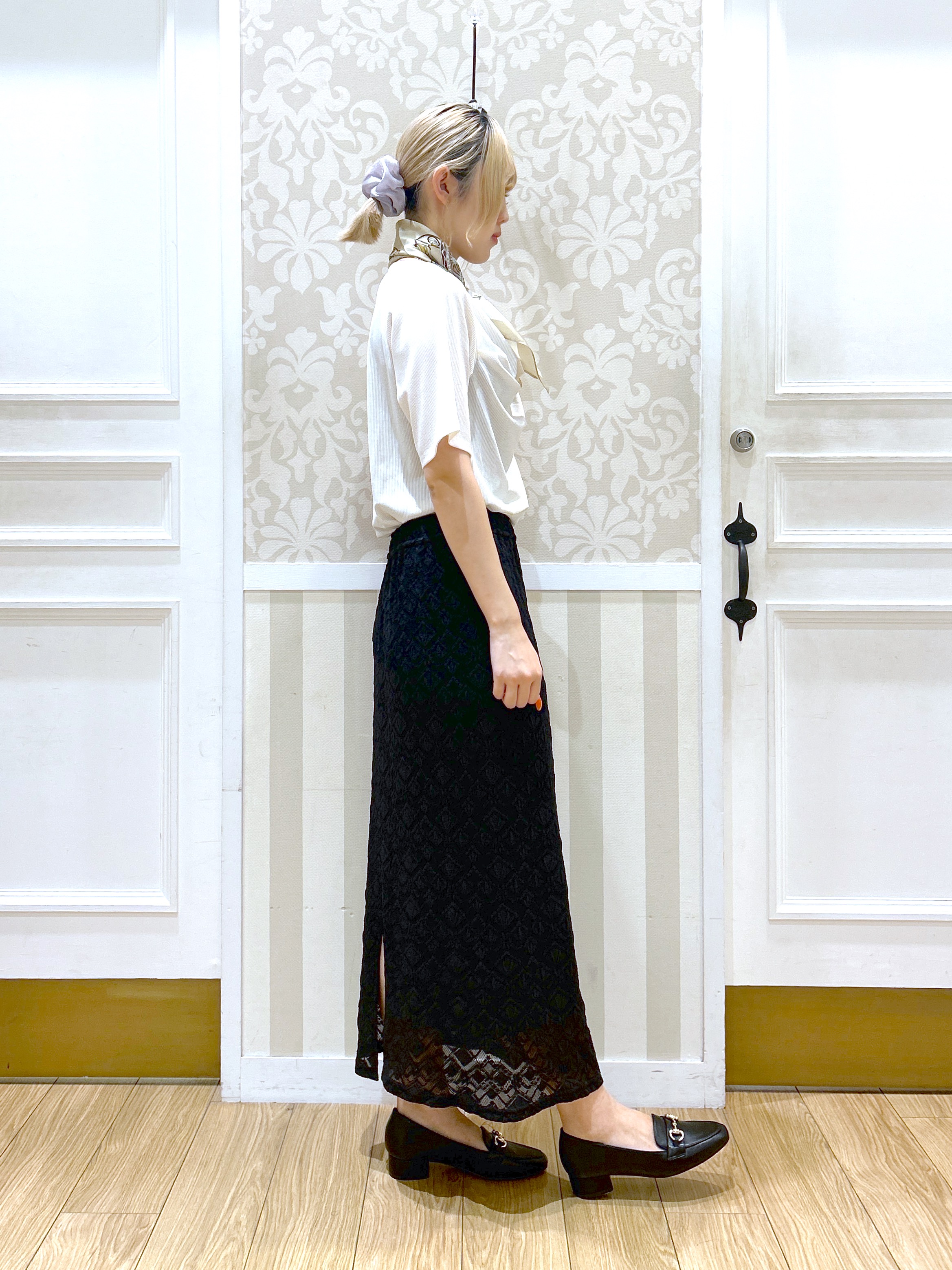 望 愛さんの「grove｜着るだけで旬顔 ドレープネックテレコTシャツ」を使ったコーディネート