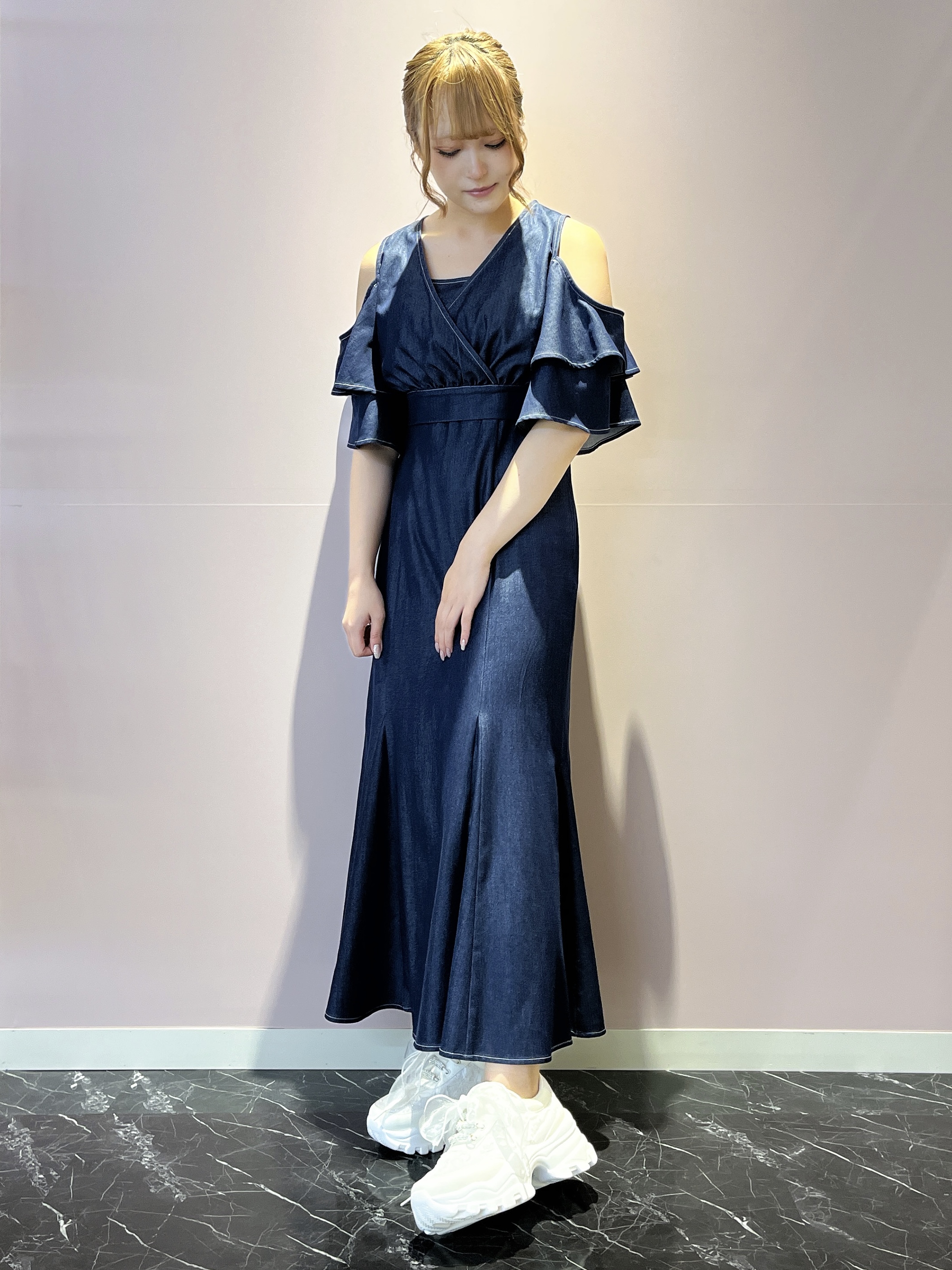 このかさんの「ESPERANZA｜【ゴム紐仕様】シフォンリボン付きジュエルマカロニスニーカー」を使ったコーディネート