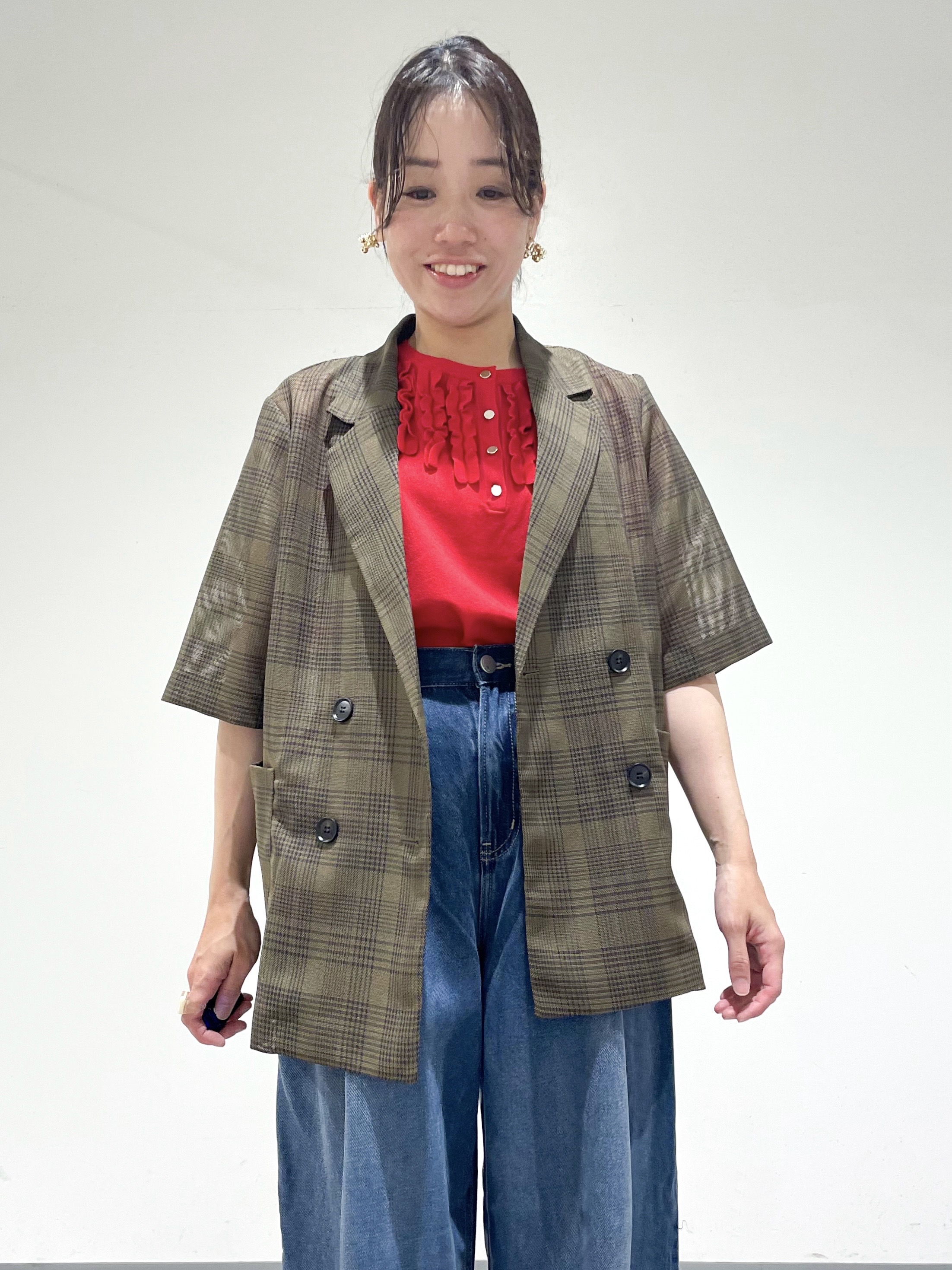 ともも。さんの「OPAQUE.CLIP｜【接触冷感／UV】フリルフレンチスリーブニット《洗濯機OK》」を使ったコーディネート