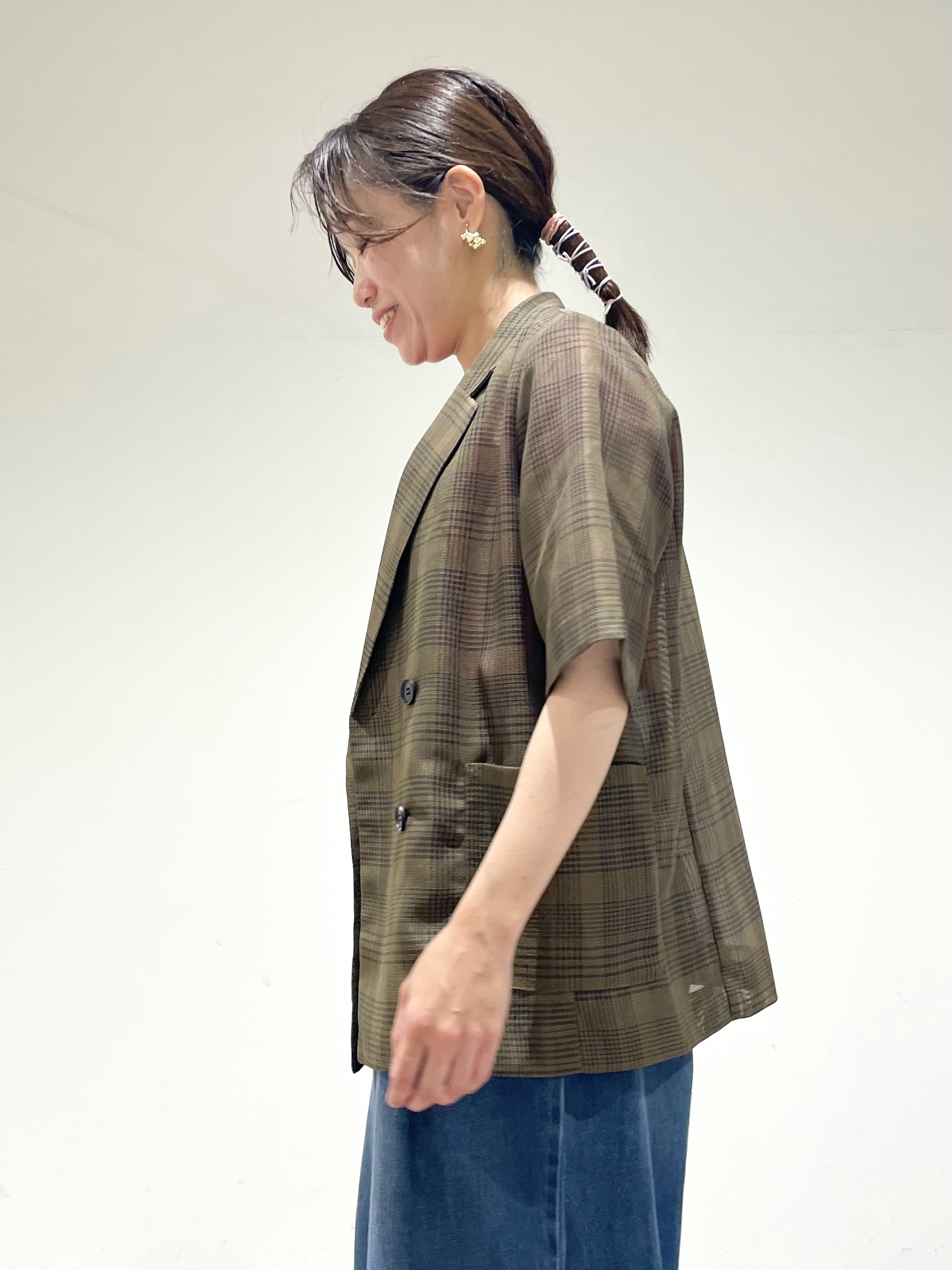 ともも。さんの「OPAQUE.CLIP｜【接触冷感／UV】フリルフレンチスリーブニット《洗濯機OK》」を使ったコーディネート