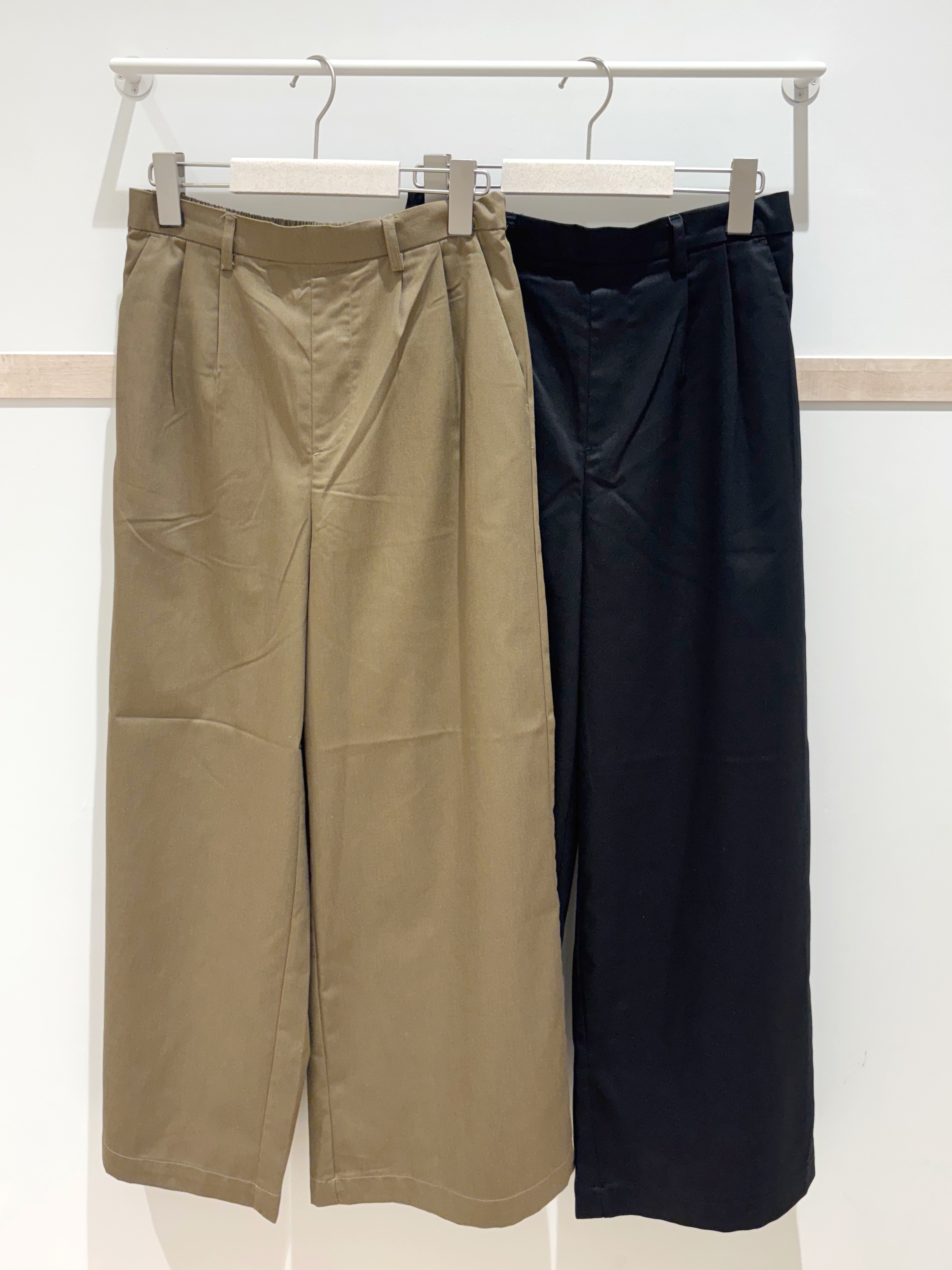 donpiさんの「SHOO･LA･RUE｜【S-LL/洗濯機可】1枚で華やか ティアードフリルブラウス」を使ったコーディネート