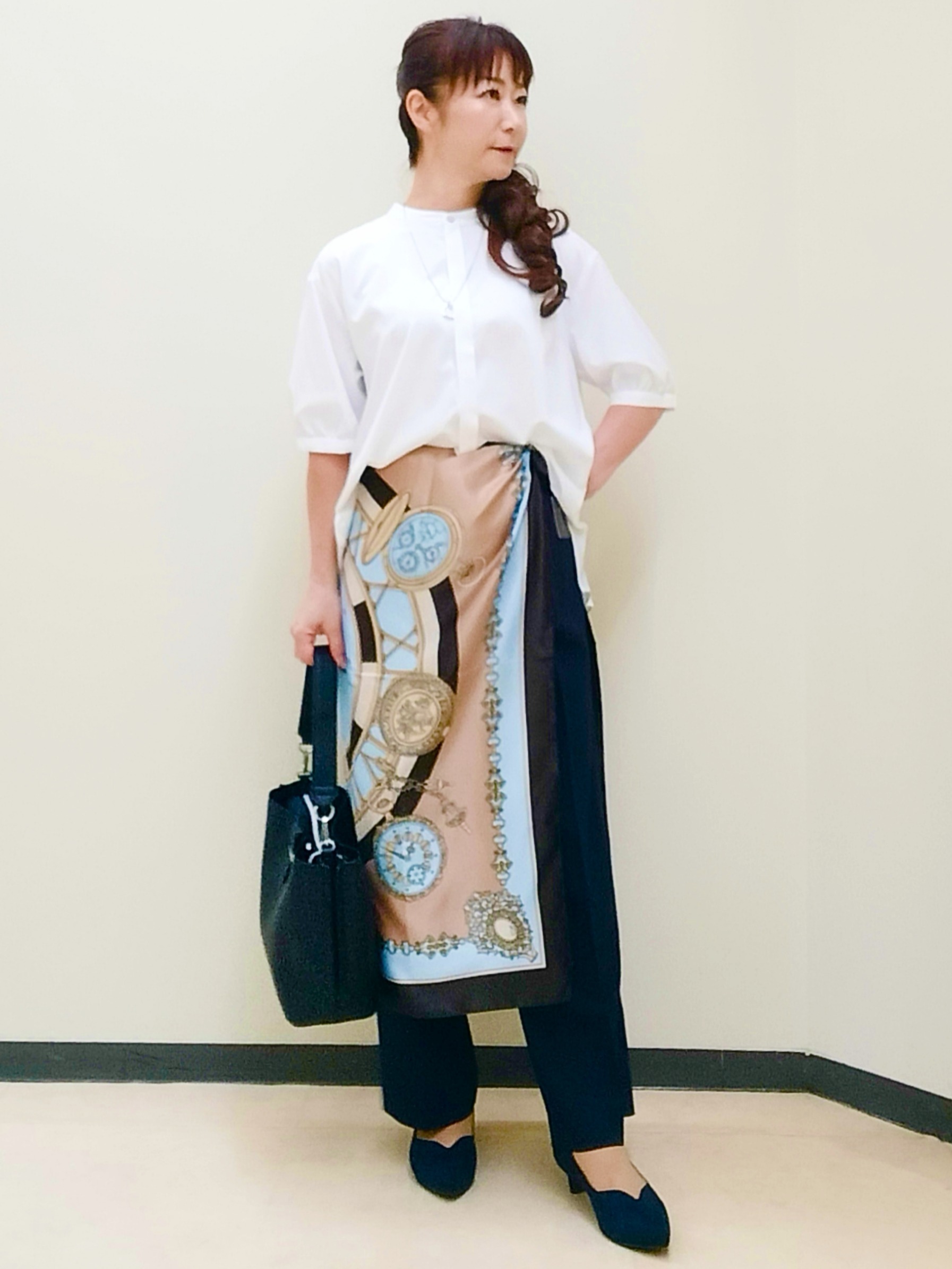 花さんの「Reflect｜【手洗い可】異素材ドッキングブラウス」を使ったコーディネート