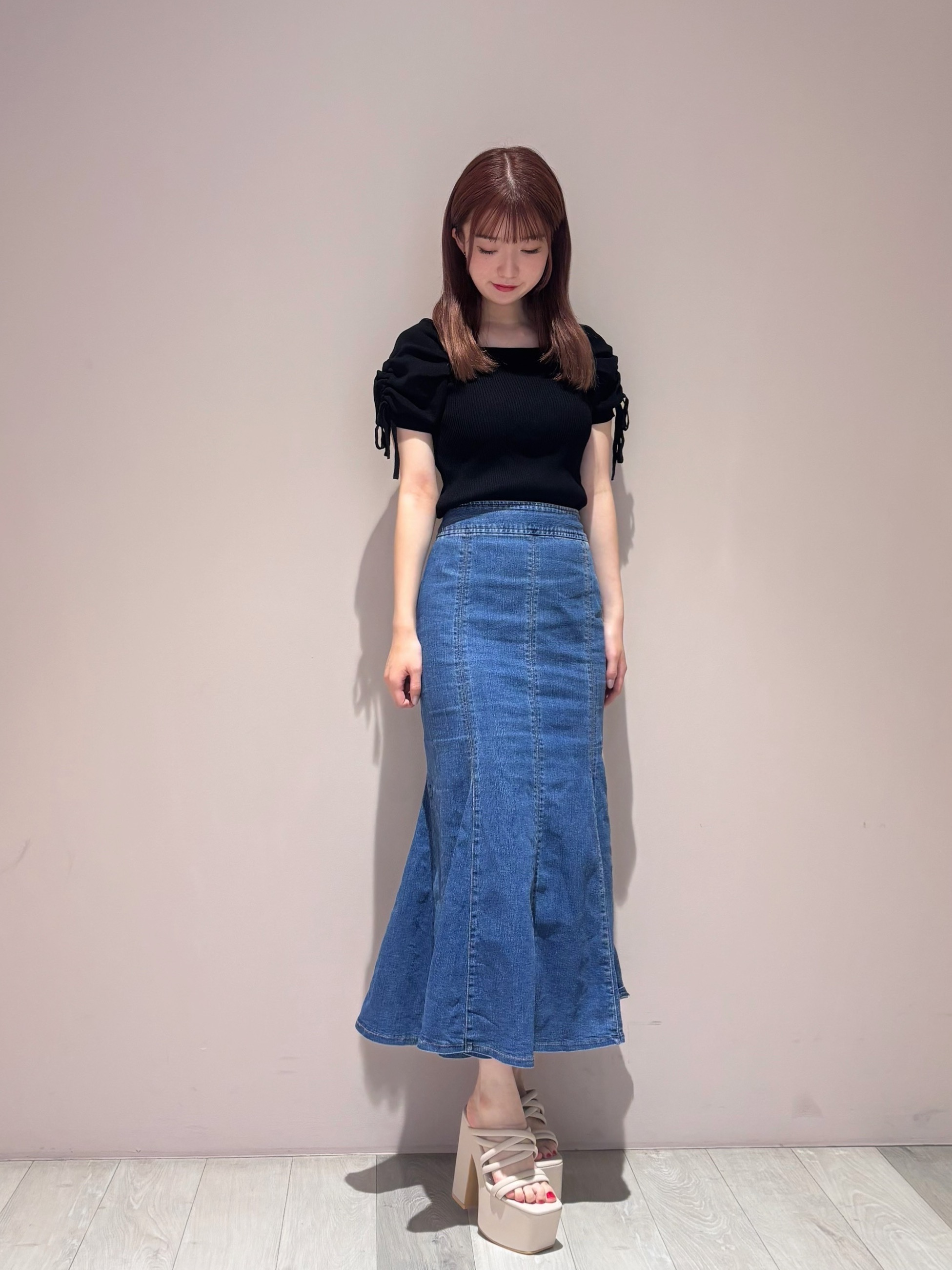 金田 千咲さんの「ESPERANZA｜【アゲ盛り/約14㎝】アゲ盛りチューブミュール」を使ったコーディネート