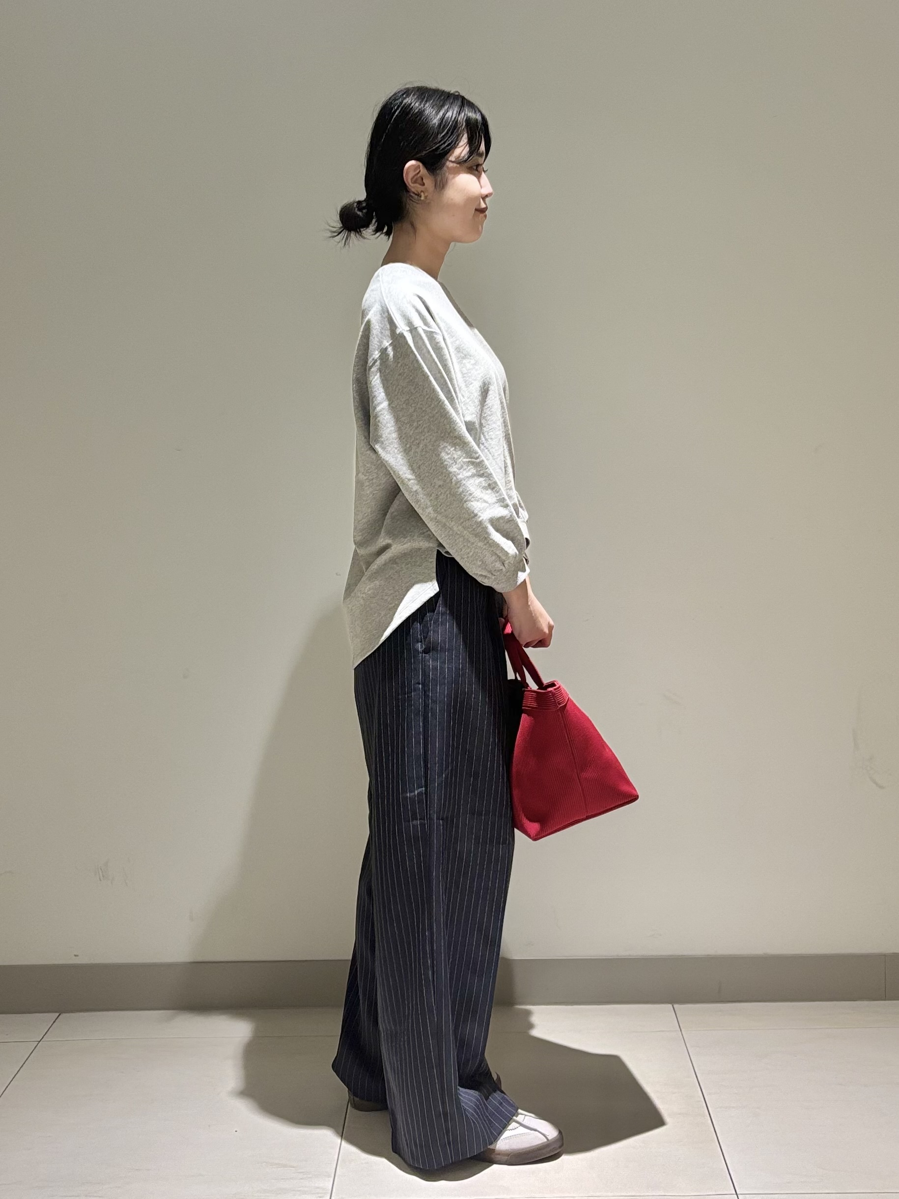 mayuさんの「Dessin｜バックヘンリーカットソー長袖」を使ったコーディネート