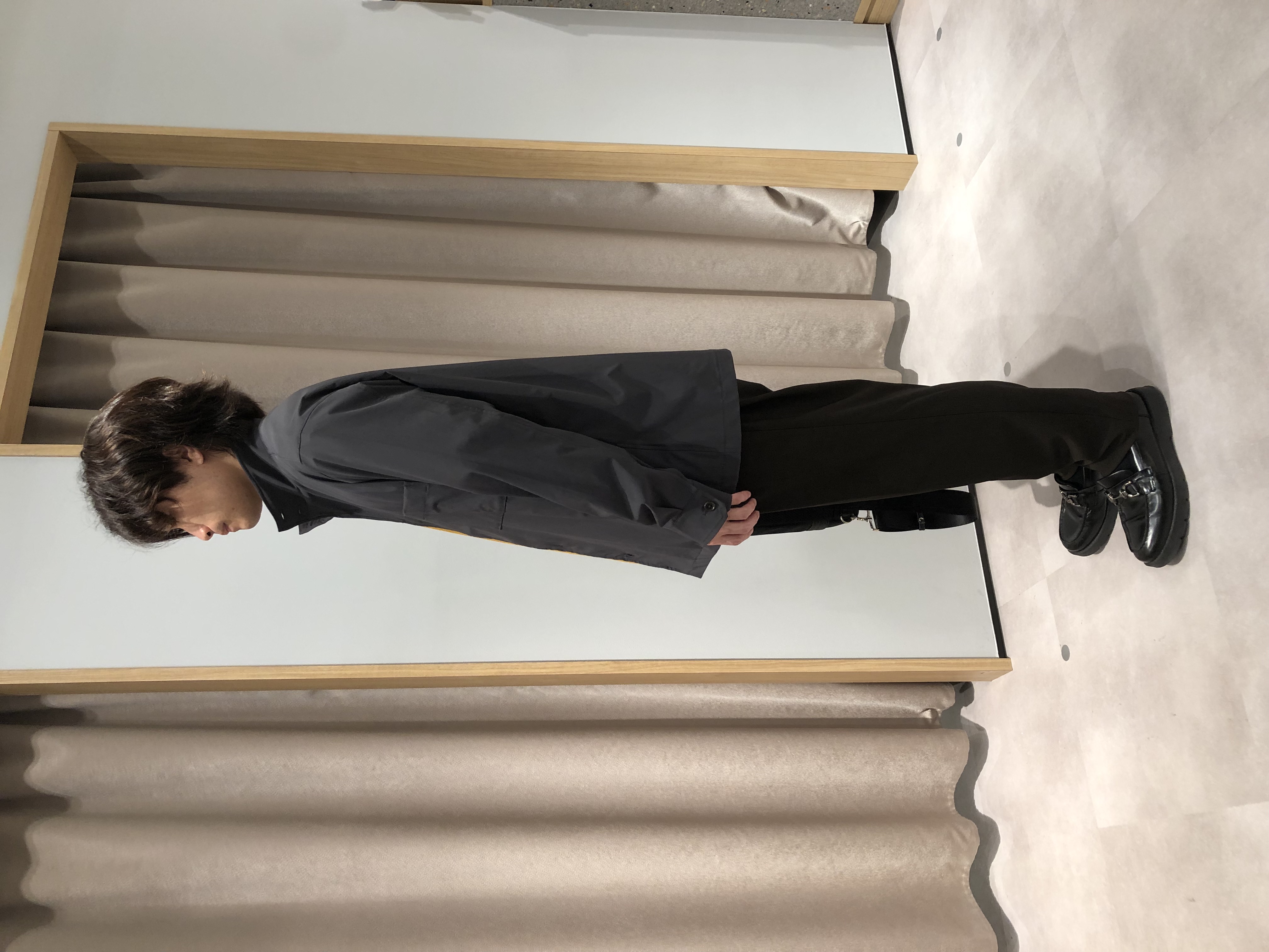 平塚郁博さんの「TAKEO KIKUCHI｜3Dナイロンスタンドカラーブルゾン」を使ったコーディネート