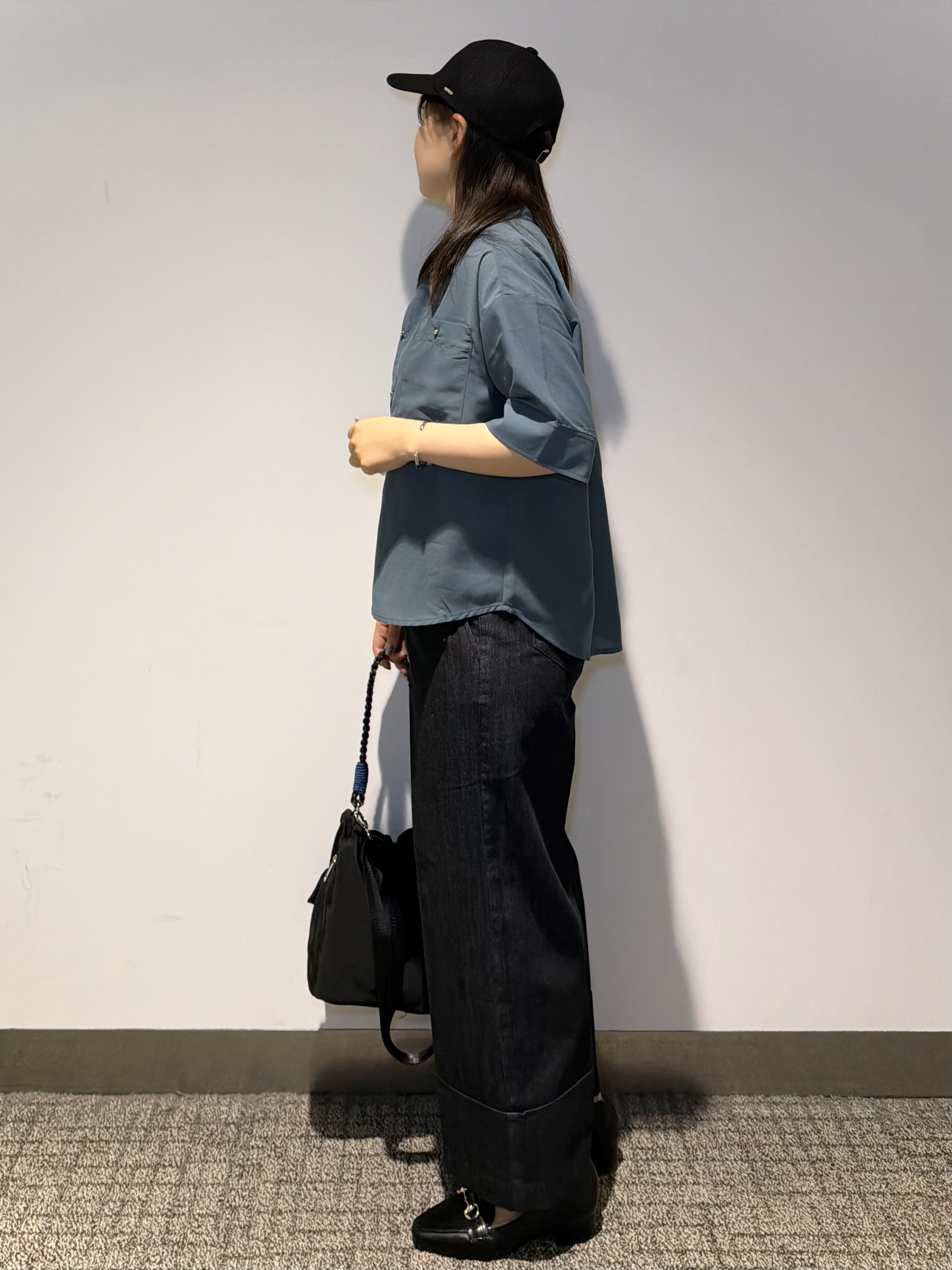 みーさんの「grove｜【洗濯機◎】ほんのり大人の透け感、シアーカバーブラウス」を使ったコーディネート
