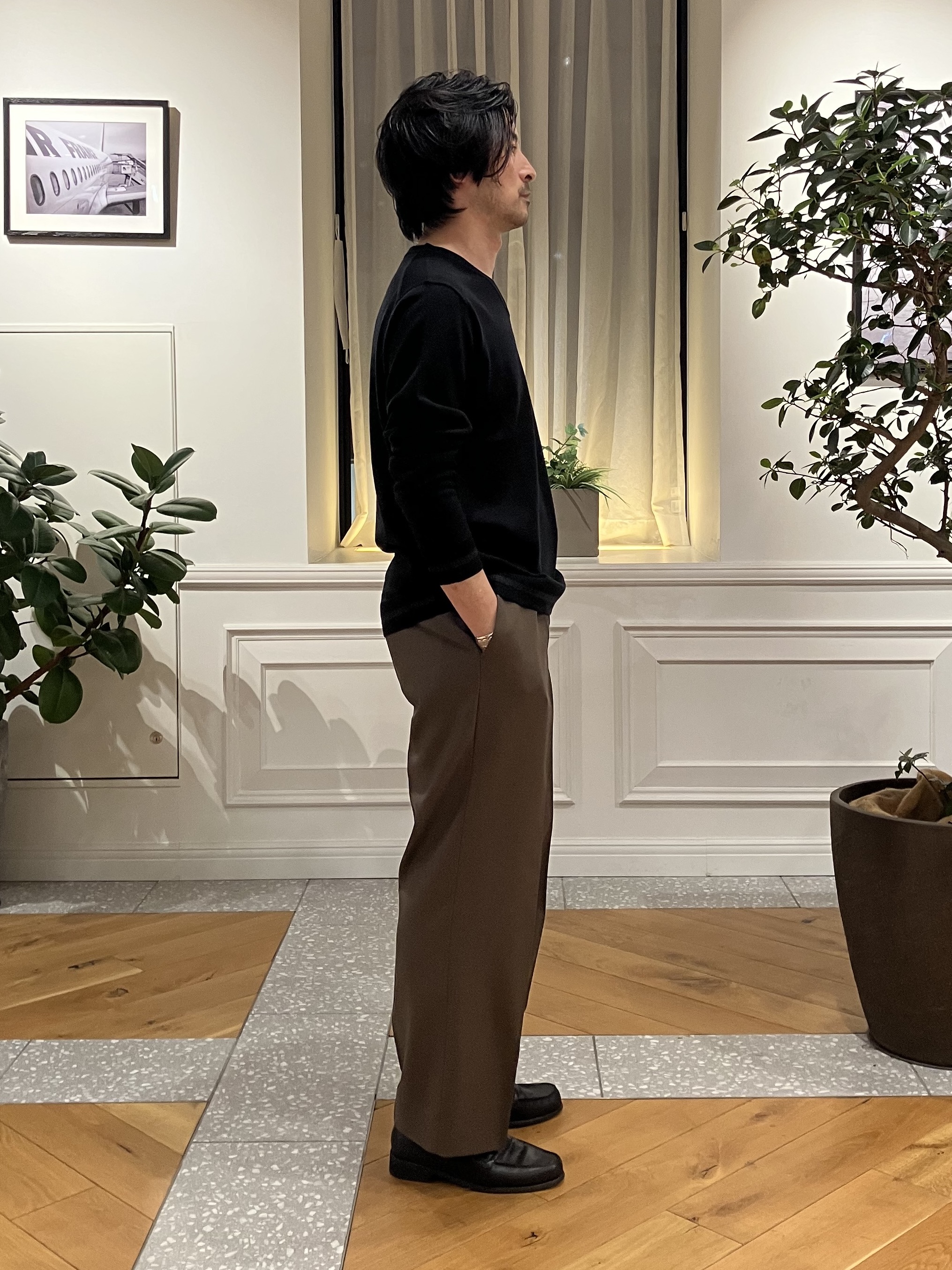 junyaさんの「DRESSTERIOR｜【ウォッシャブル】ファインメリノVネックニット」を使ったコーディネート