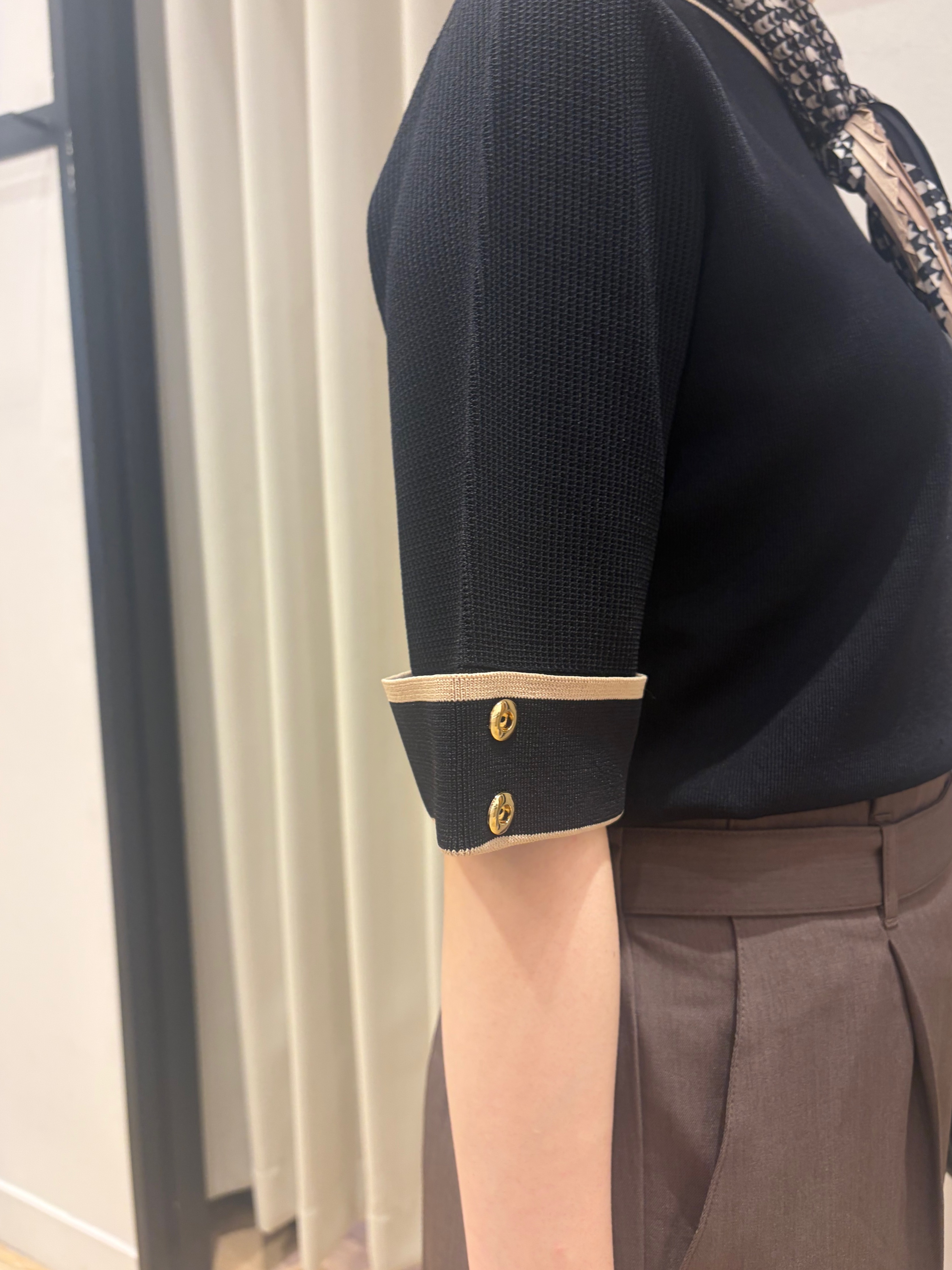 RUKAさんの「grove｜新色追加！【シリーズ累計36万枚/名品ニット】やわらかドライタッチ 袖メッシュ編みニット」を使ったコーディネート