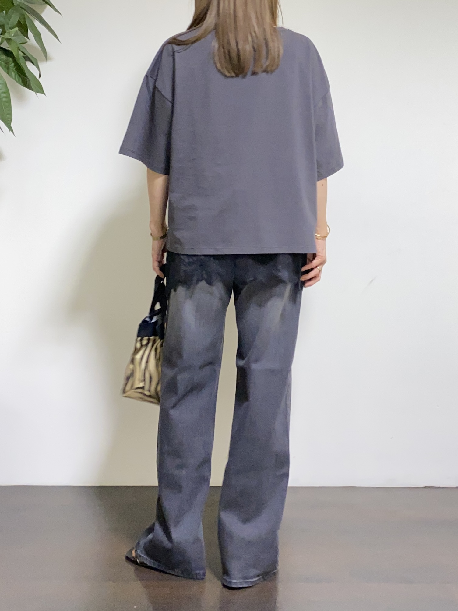 tomoさんの「UNTITLED｜【1枚でもセットでも】レースキャミ付きプルオーバー」を使ったコーディネート