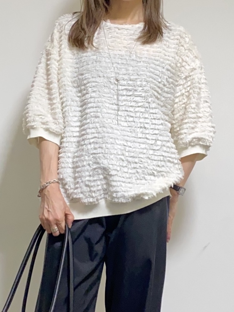 tomoさんの「UNTITLED｜【秋映え/体型カバー】フェザージャガードプルオーバー」を使ったコーディネート