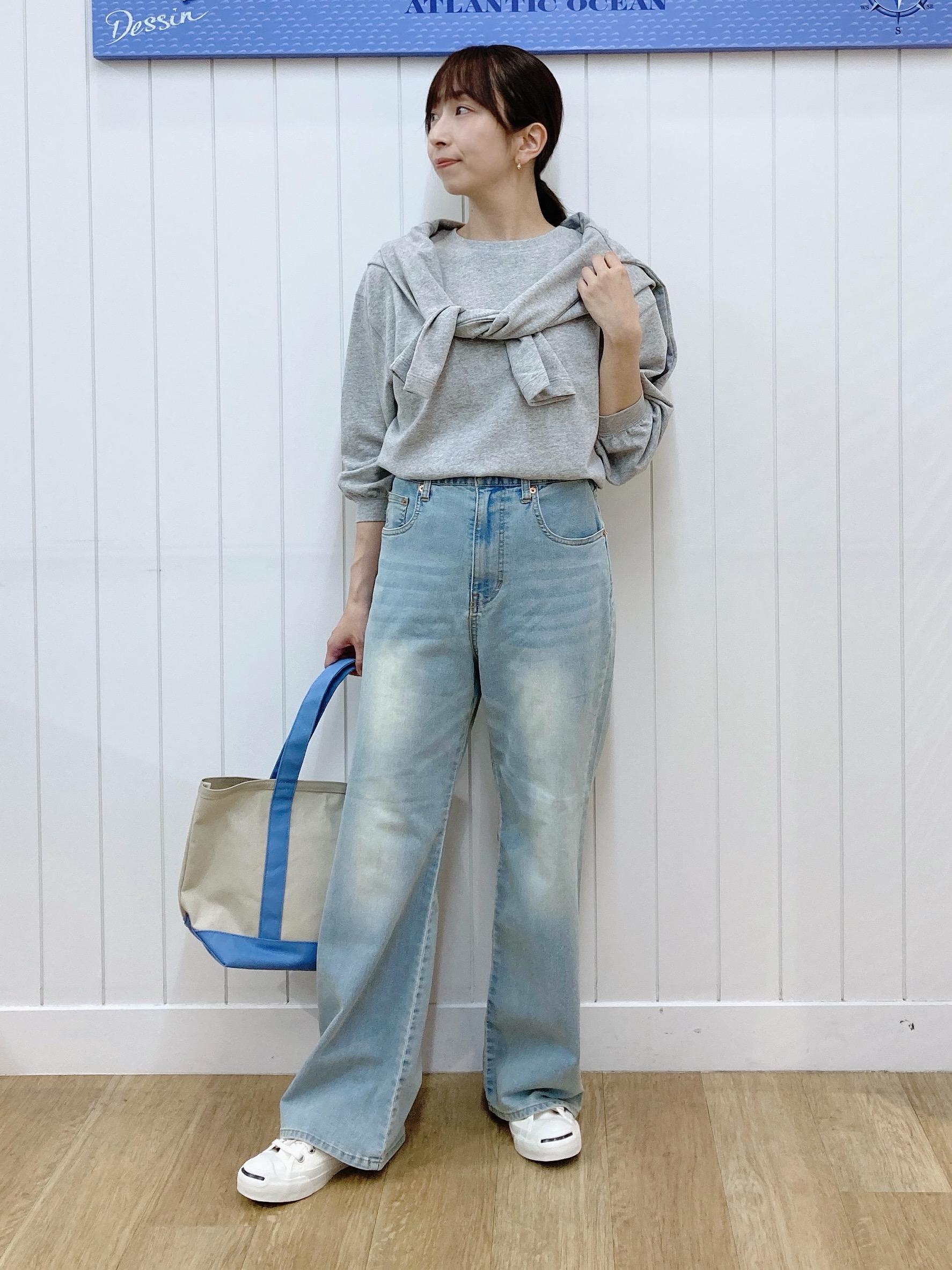 yoshiさんの「Dessin｜バックヘンリーカットソー長袖」を使ったコーディネート