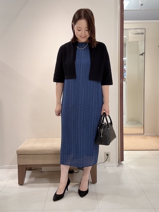 YUIさんの「UNTITLED｜【ストレッチ性/洗える】短丈ニットカーディガン」を使ったコーディネート