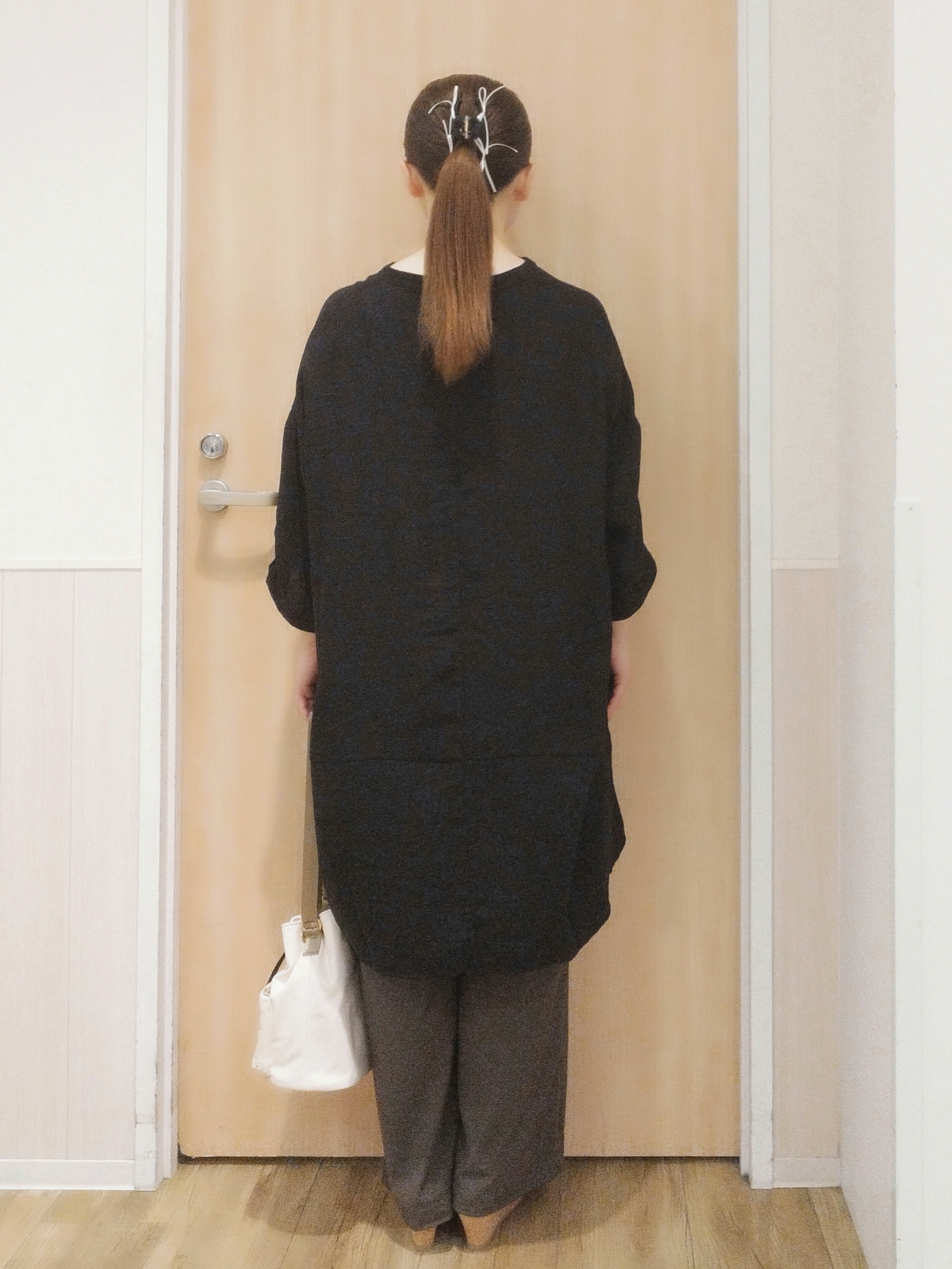 mさんの「SHOO･LA･RUE｜【S-LL/洗濯後しわになりにくい】ゆるっと体型カバー 7分袖コクーンチュニック」を使ったコーディネート