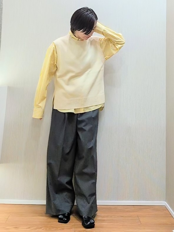 ミズタさんの「UNTITLED｜【多色展開】カラーベーシックシャツ」を使ったコーディネート