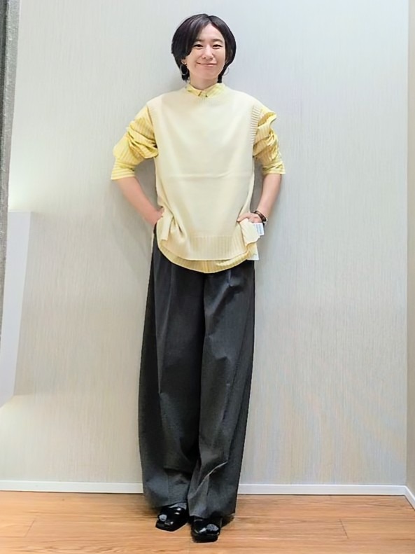 ミズタさんの「UNTITLED｜【多色展開】カラーベーシックシャツ」を使ったコーディネート