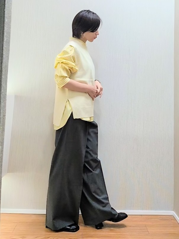 ミズタさんの「UNTITLED｜【多色展開】カラーベーシックシャツ」を使ったコーディネート