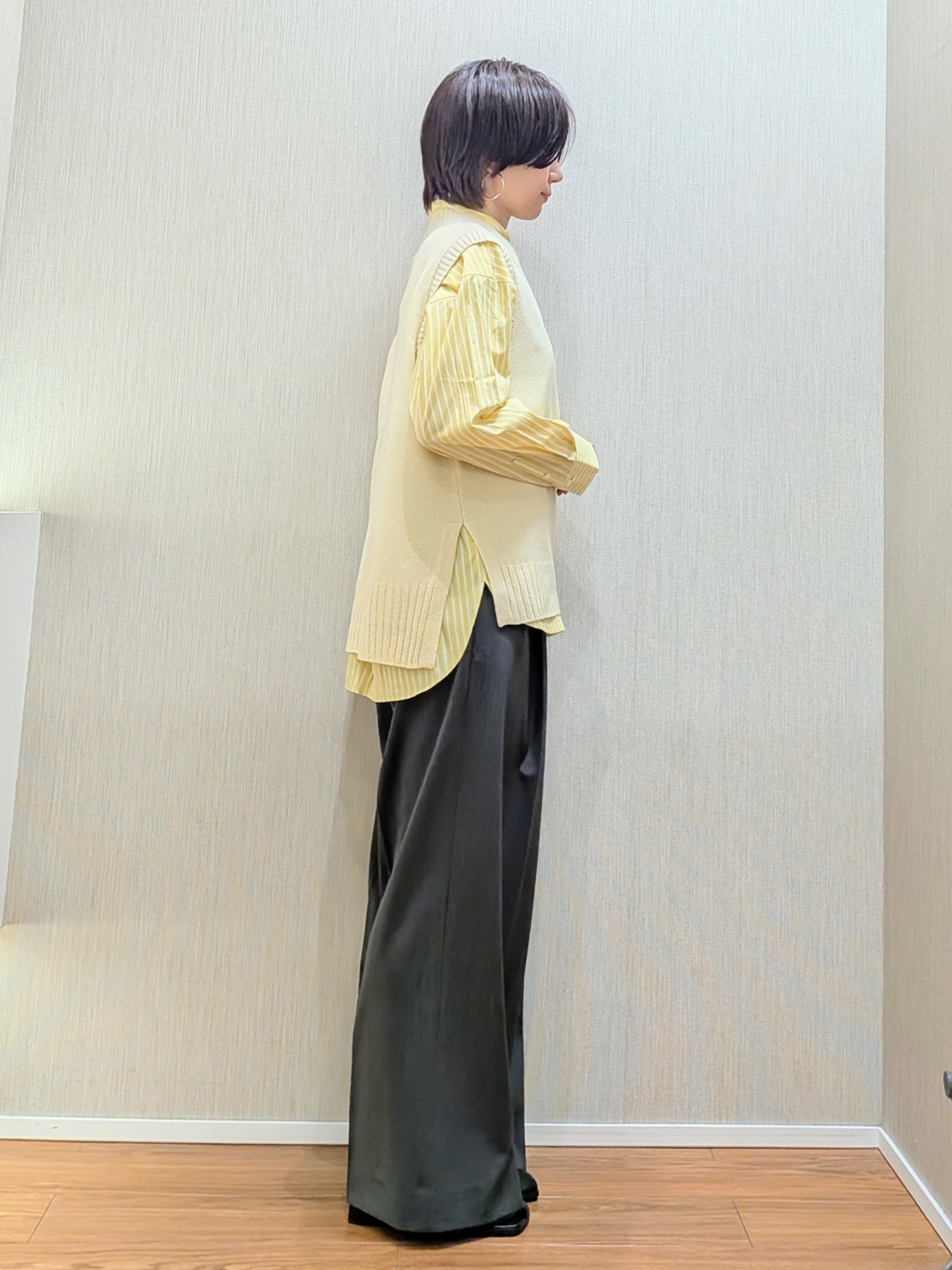 ミズタさんの「UNTITLED｜【多色展開】カラーベーシックシャツ」を使ったコーディネート