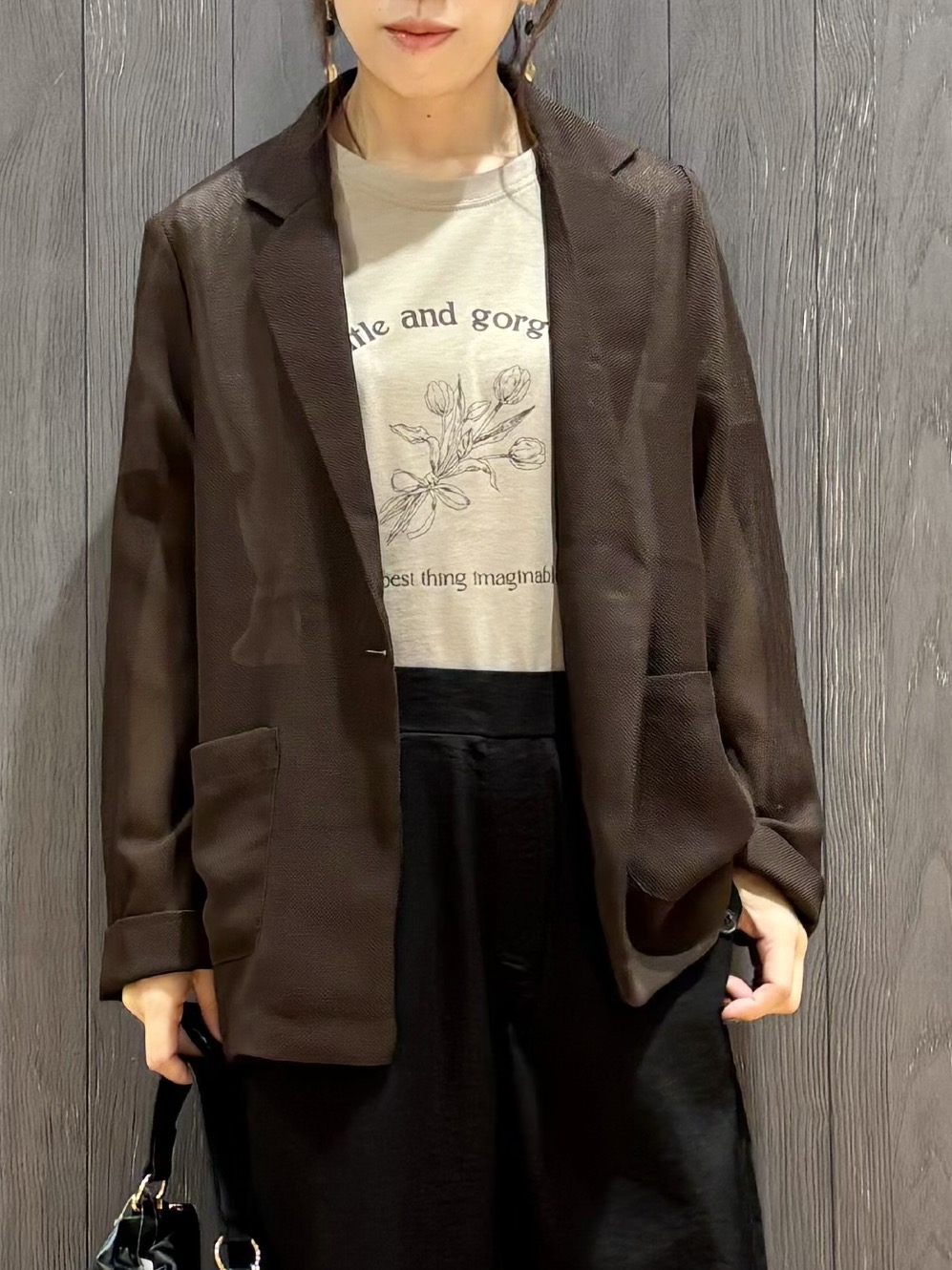 meiさんの「SHOO･LA･RUE｜【通気性〇/セットアップ可/S-LL/洗濯機可】紫外線対策にも メッシュテーラードジャケット」を使ったコーディネート