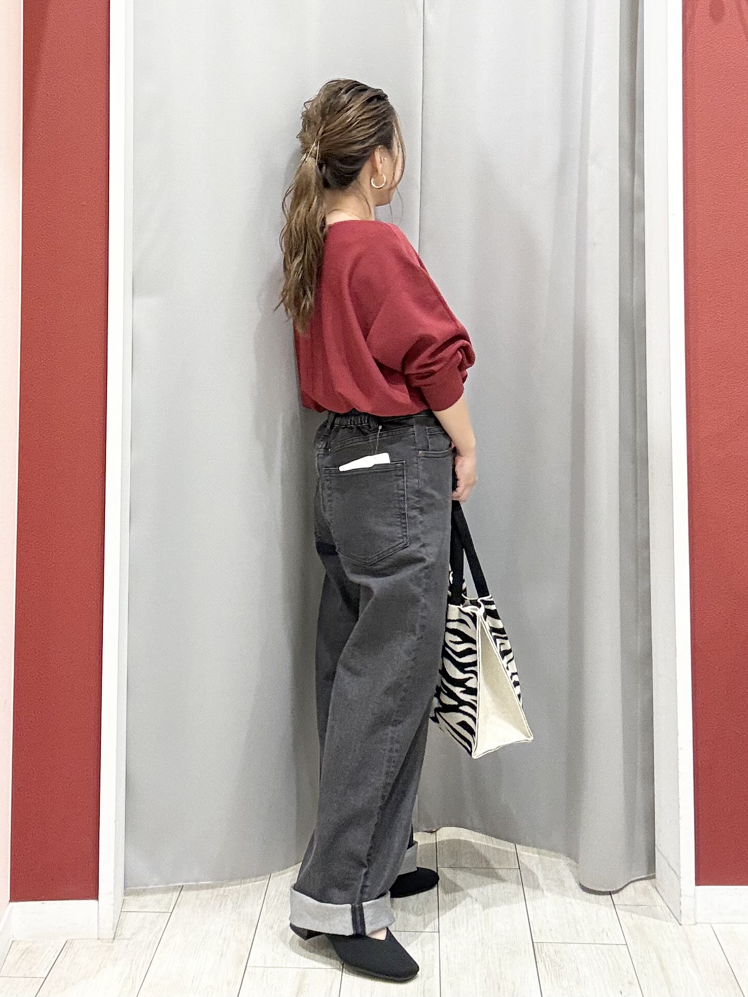 shioさんの「SHOO･LA･RUE｜【洗濯機可】軽やかでさらっとしたタッチ すっきり見えドルマンニット」を使ったコーディネート