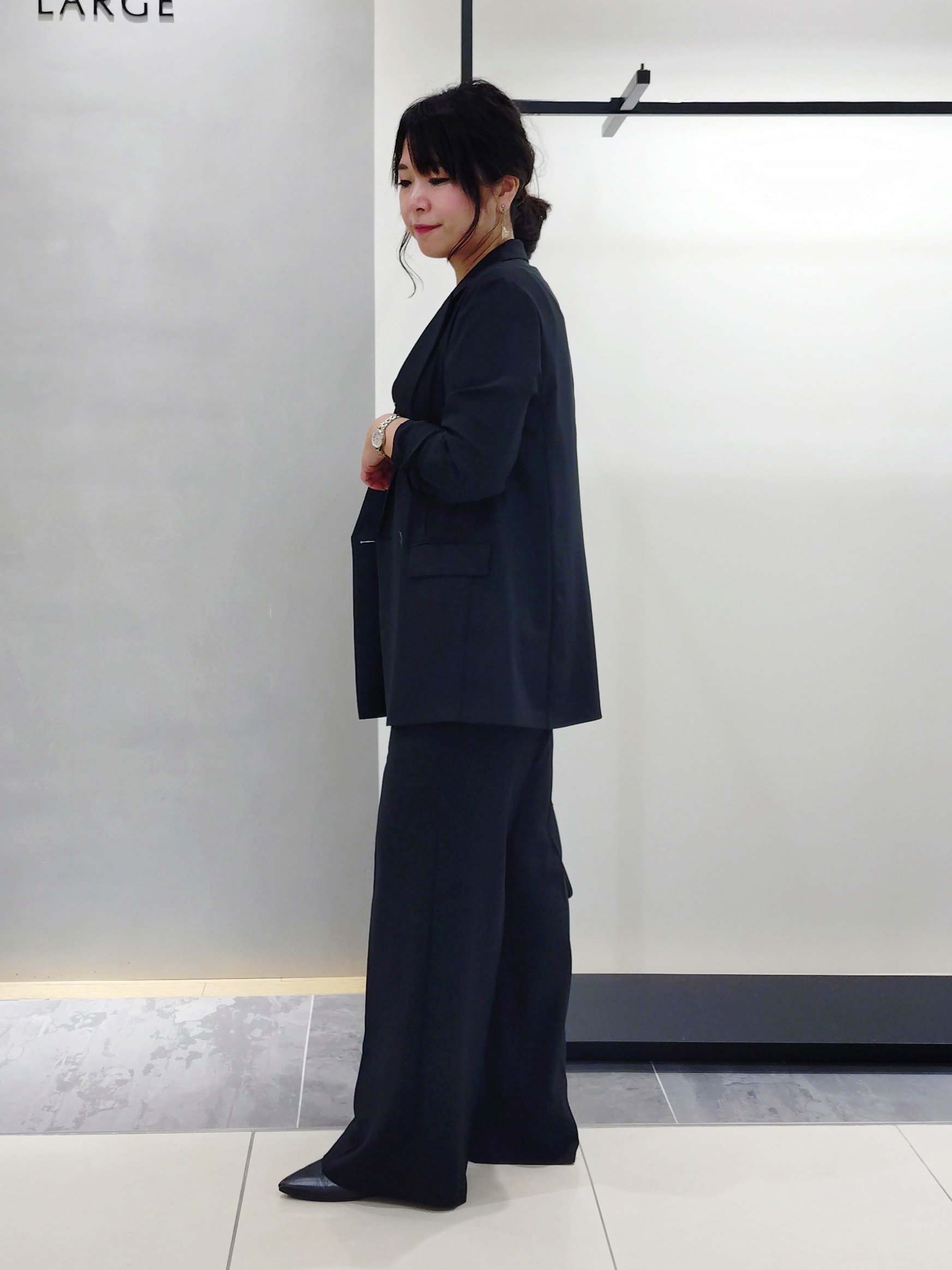 TOMOMIさんの「INDIVI｜【初秋/UVケア/着る日傘】ダブルジャケット」を使ったコーディネート