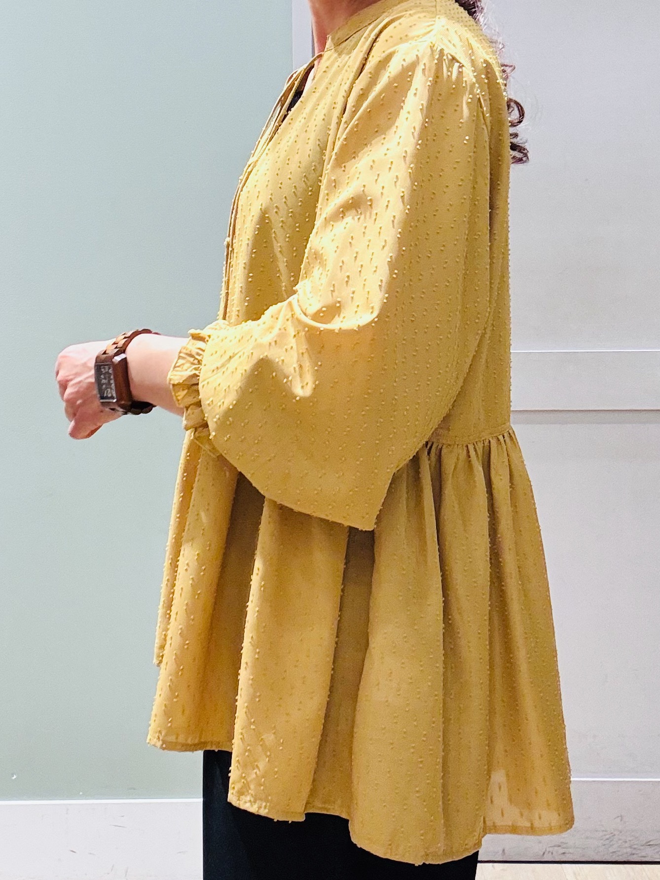 Komi☆さんの「grove｜シアードビーペプラムブラウス」を使ったコーディネート