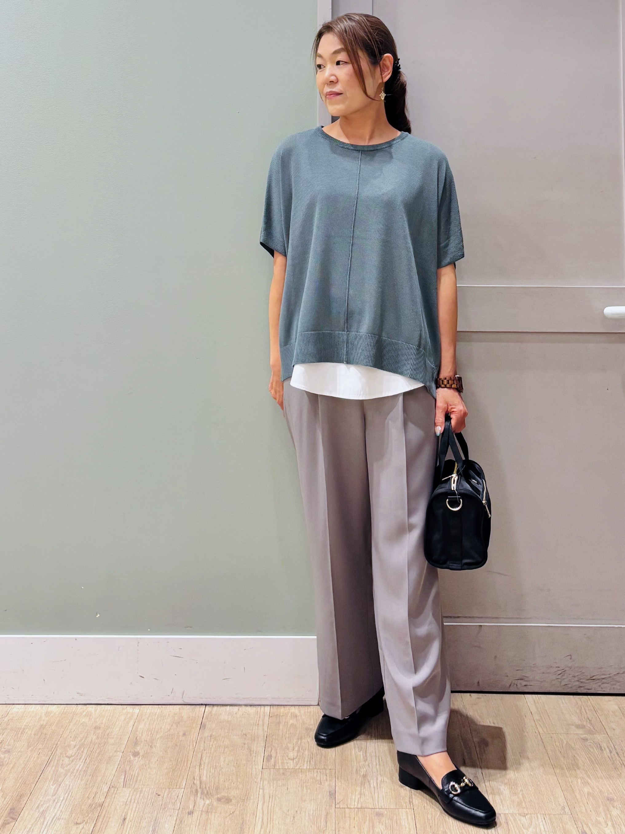 Komi☆さんの「grove｜シアードビーペプラムブラウス」を使ったコーディネート