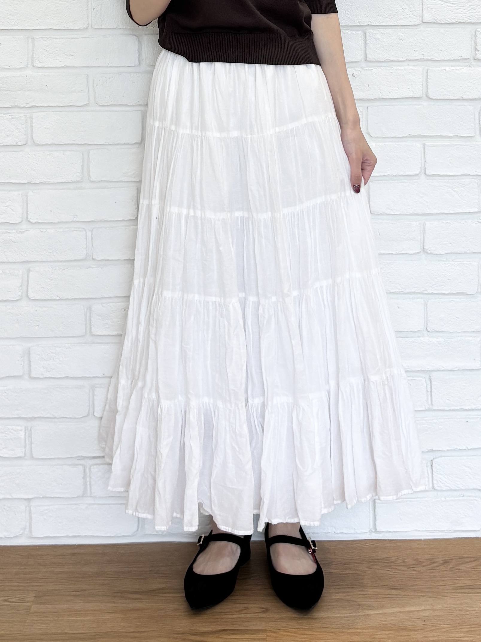 清水夏姫さんの「DRESSTERIOR｜【再入荷】コットンボイルティアードスカート」を使ったコーディネート