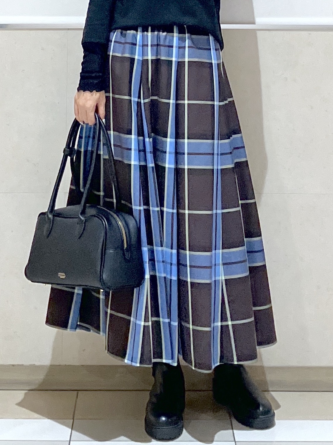 eriko さんの「Dessin｜シアー切り替えタートルカットソー」を使ったコーディネート