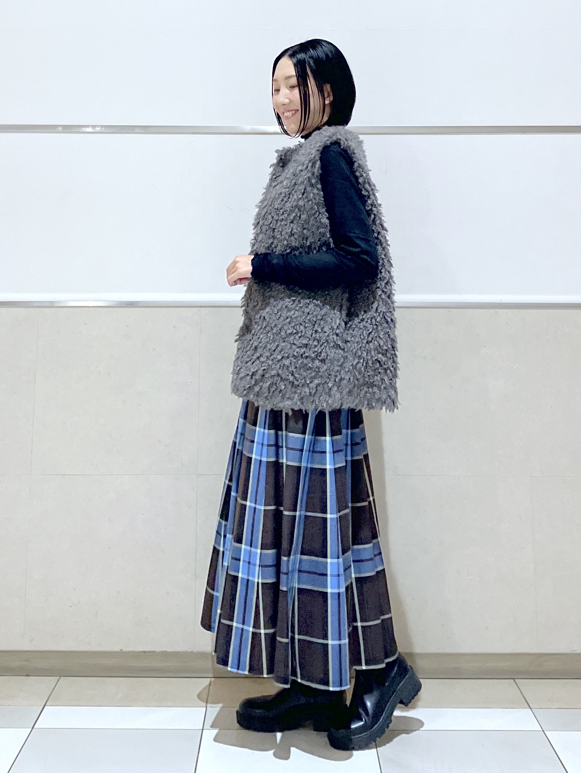 eriko さんの「Dessin｜シアー切り替えタートルカットソー」を使ったコーディネート