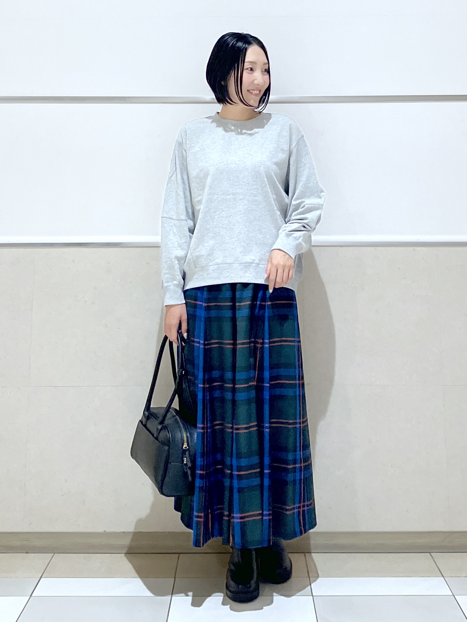 eriko さんの「Dessin｜フォルムスリーブミニ裏毛プルオーバー」を使ったコーディネート